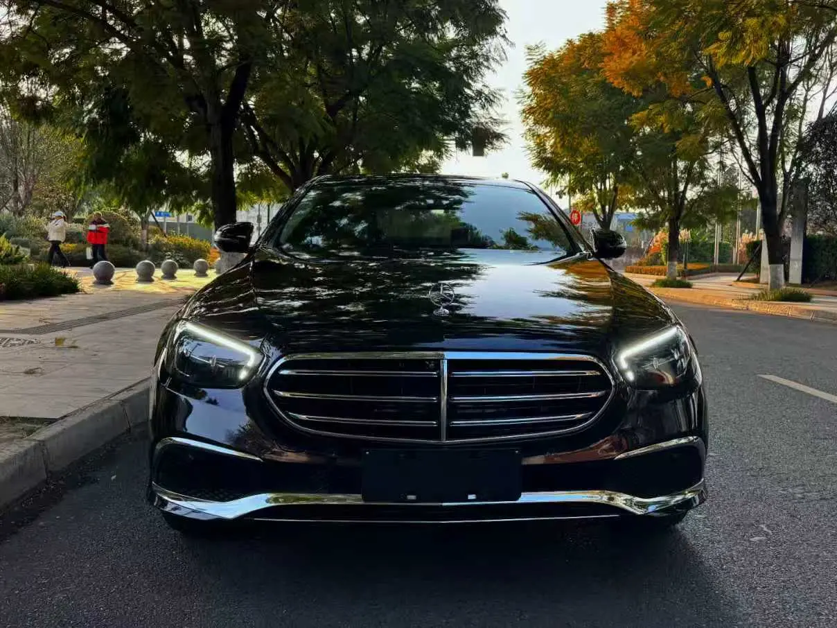 Mercedes-Benz E-Class  из Китая
