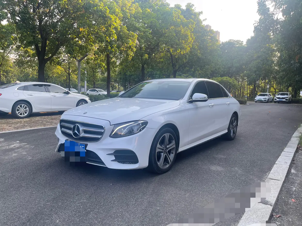 Mercedes-Benz E-Class  из Китая
