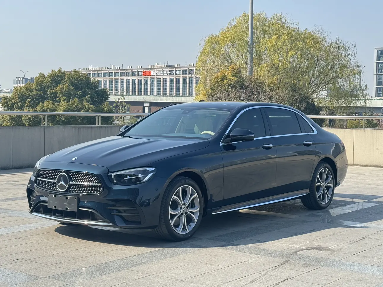 Mercedes-Benz E-Class  из Китая