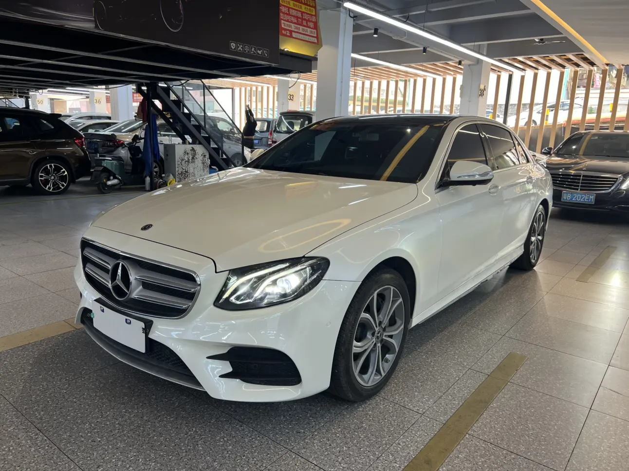 Mercedes-Benz E-Class  из Китая