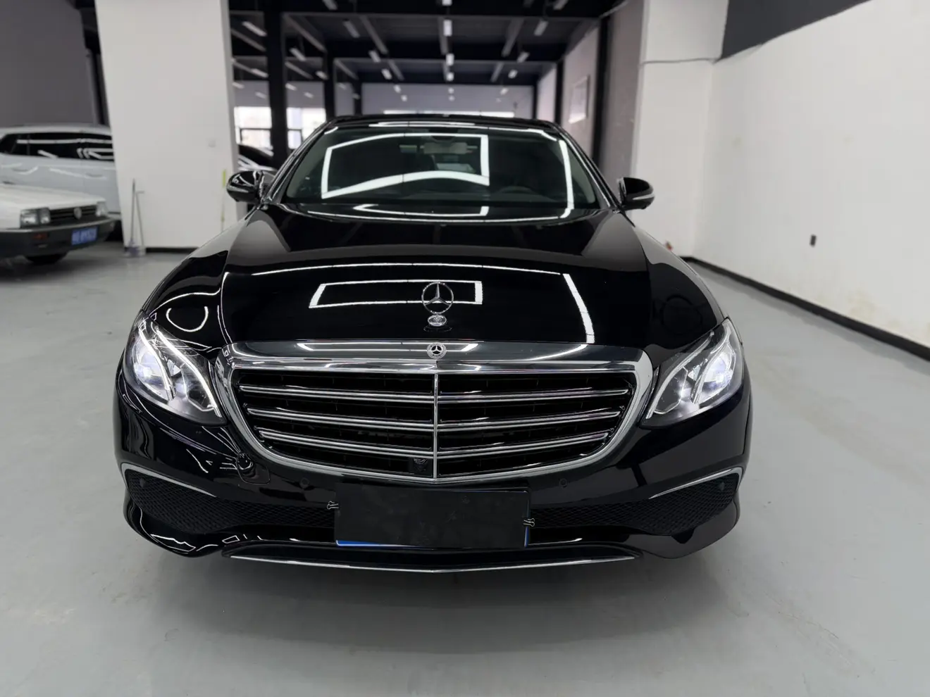 Mercedes-Benz E-Class  из Китая