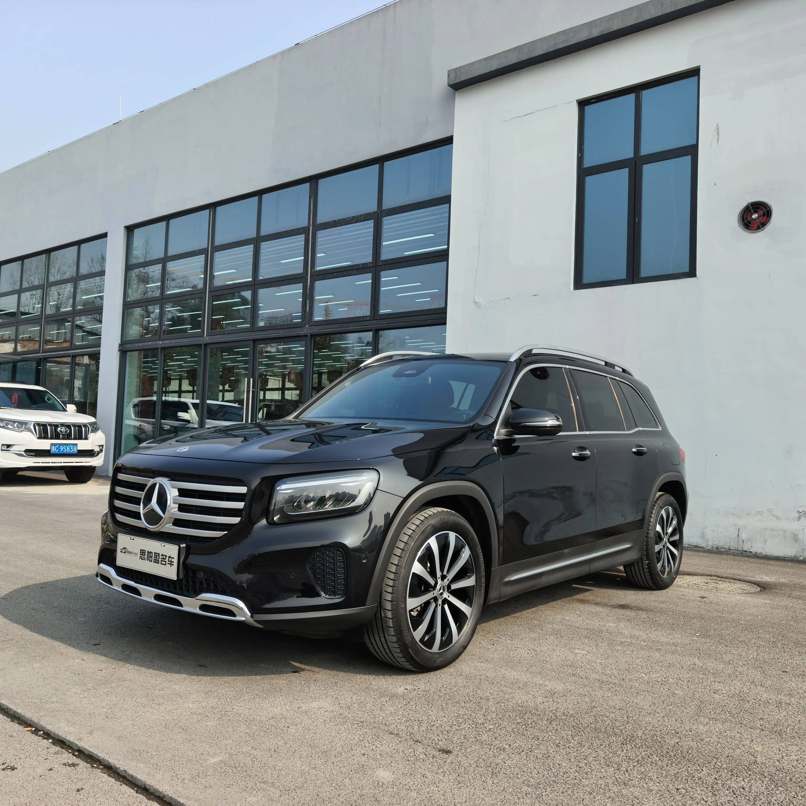 Mercedes-Benz GLB  из Китая