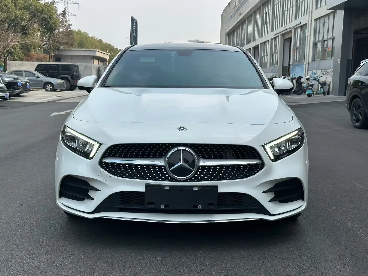 Mercedes-Benz Mercedes Benz A Class  из Китая