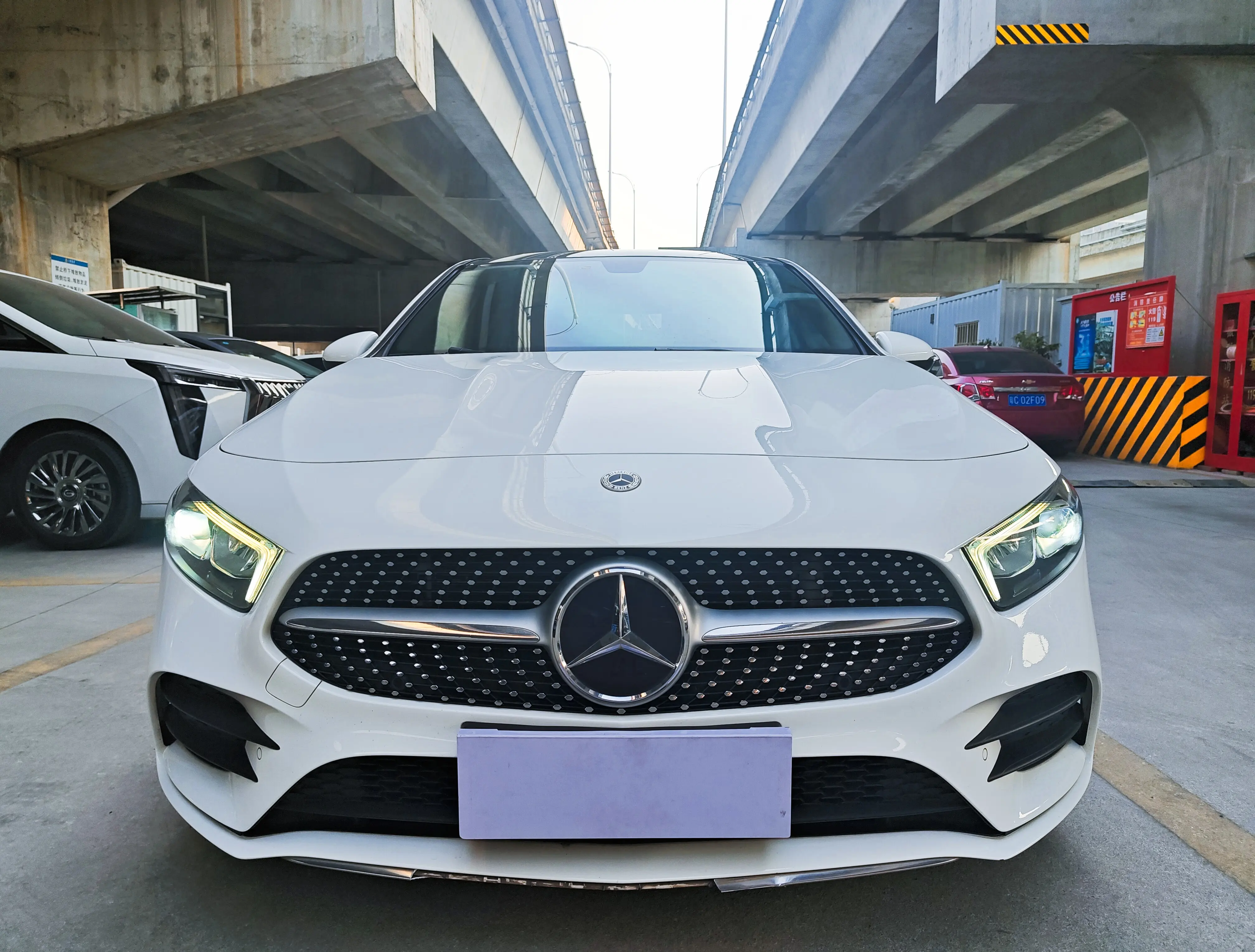 Mercedes-Benz Mercedes Benz A Class  из Китая