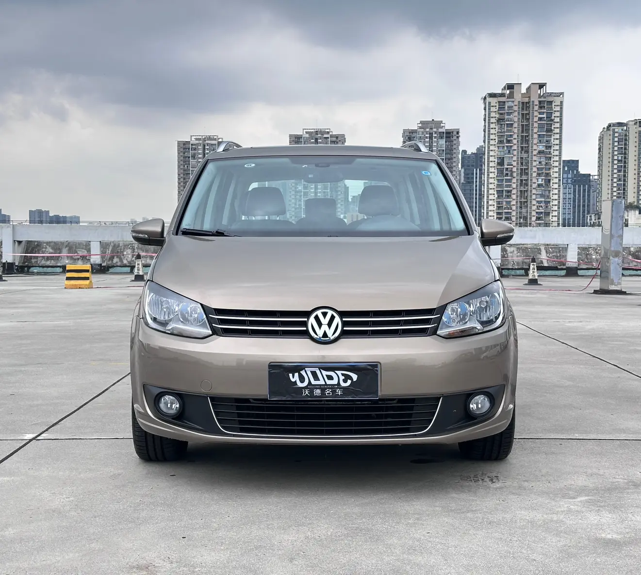 Volkswagen Touran  из Китая