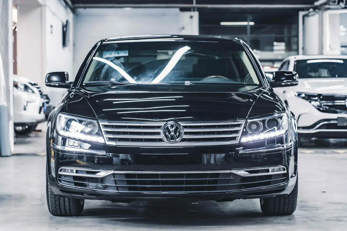 Volkswagen Phaeton  из Китая