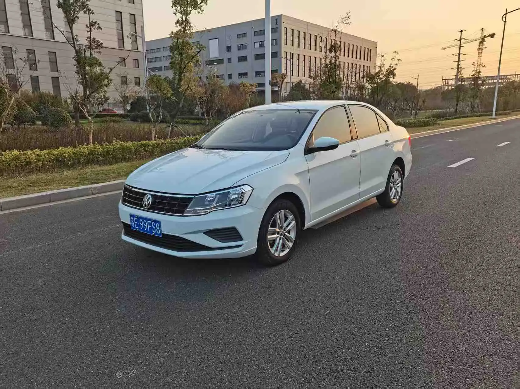 Volkswagen Jetta  из Китая