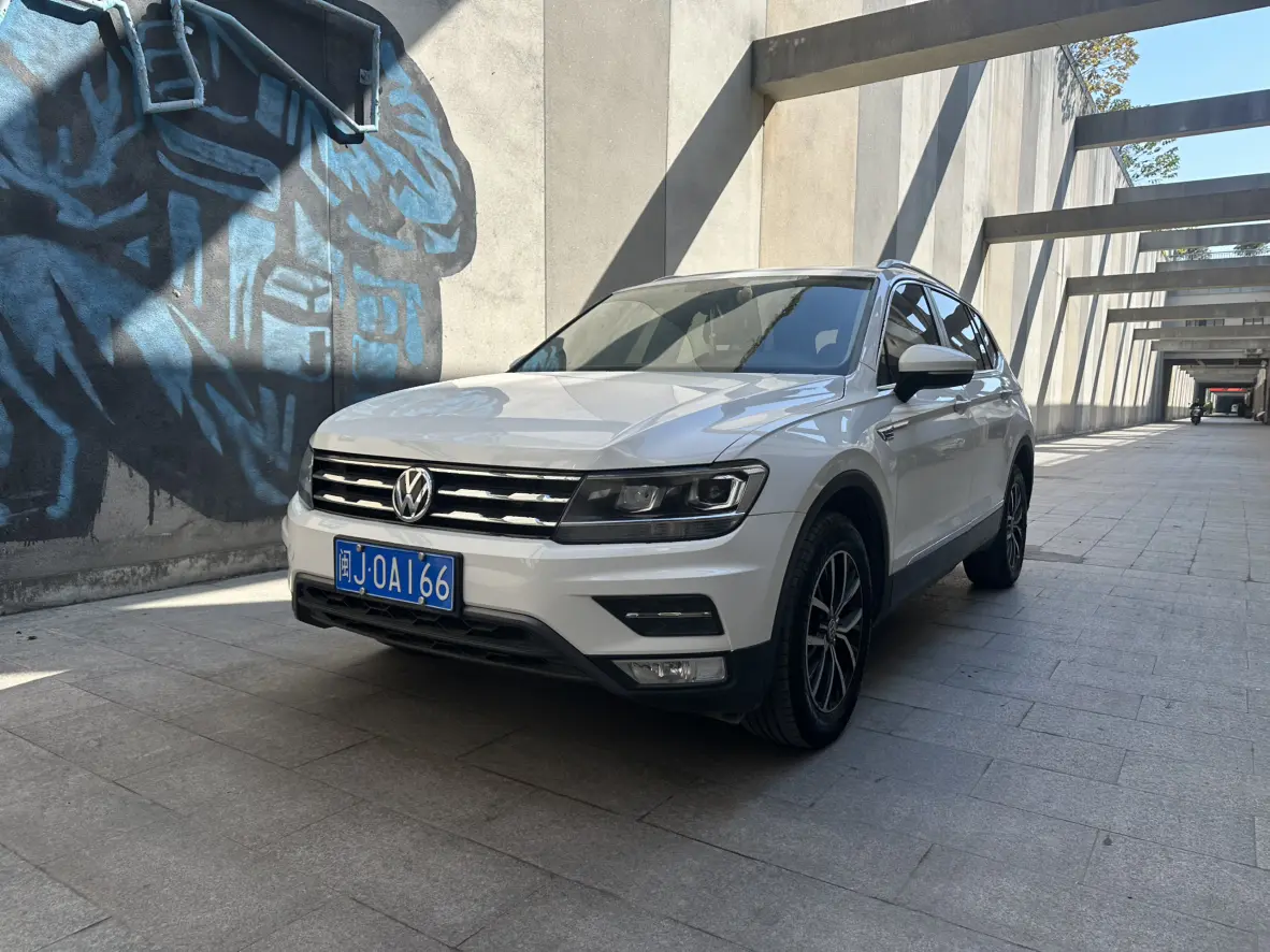 Volkswagen Tiguan L  из Китая