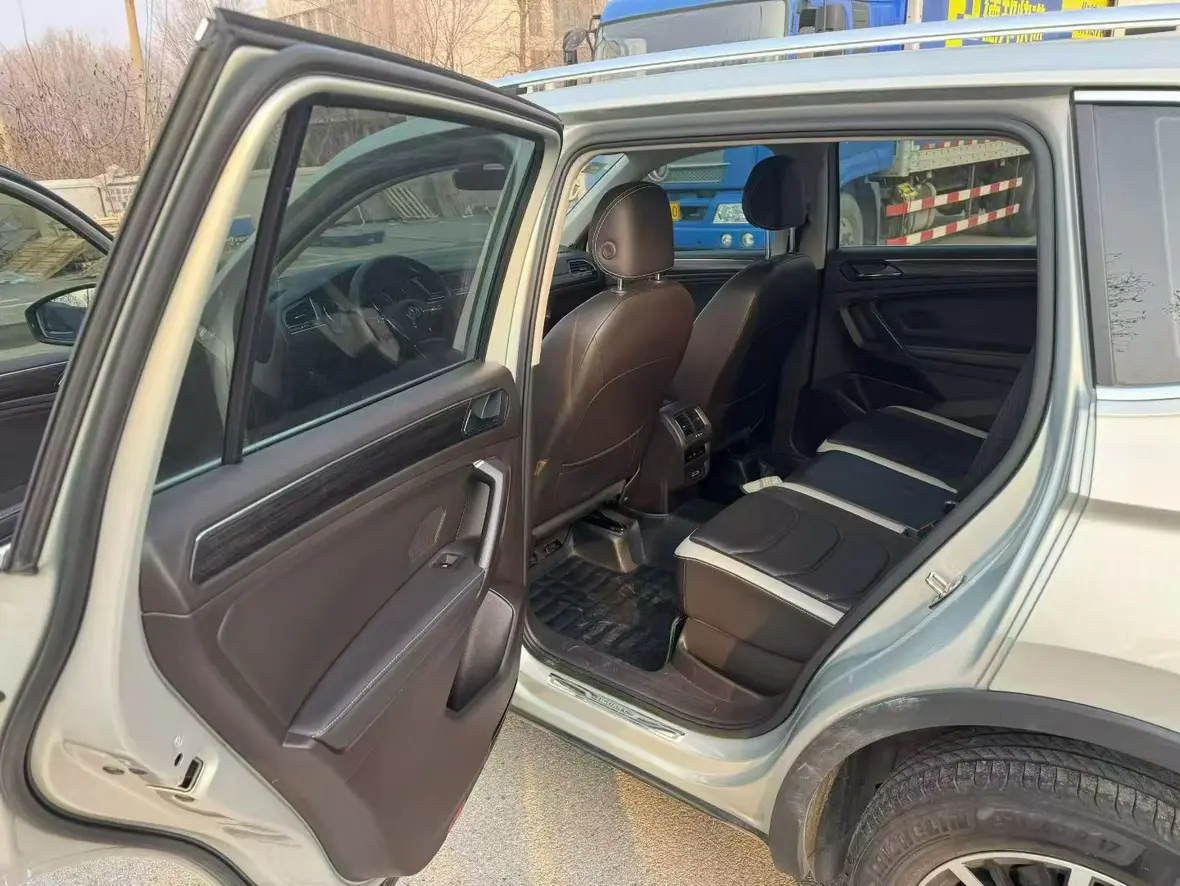 Volkswagen Tiguan L  из Китая