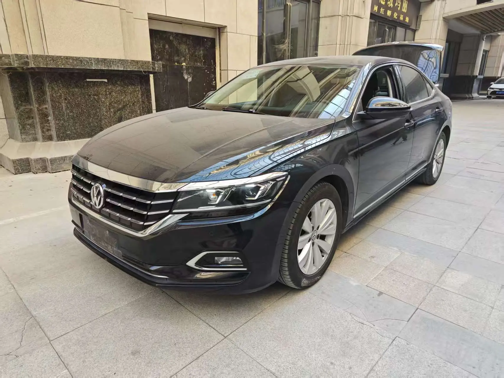 Volkswagen Passat  из Китая