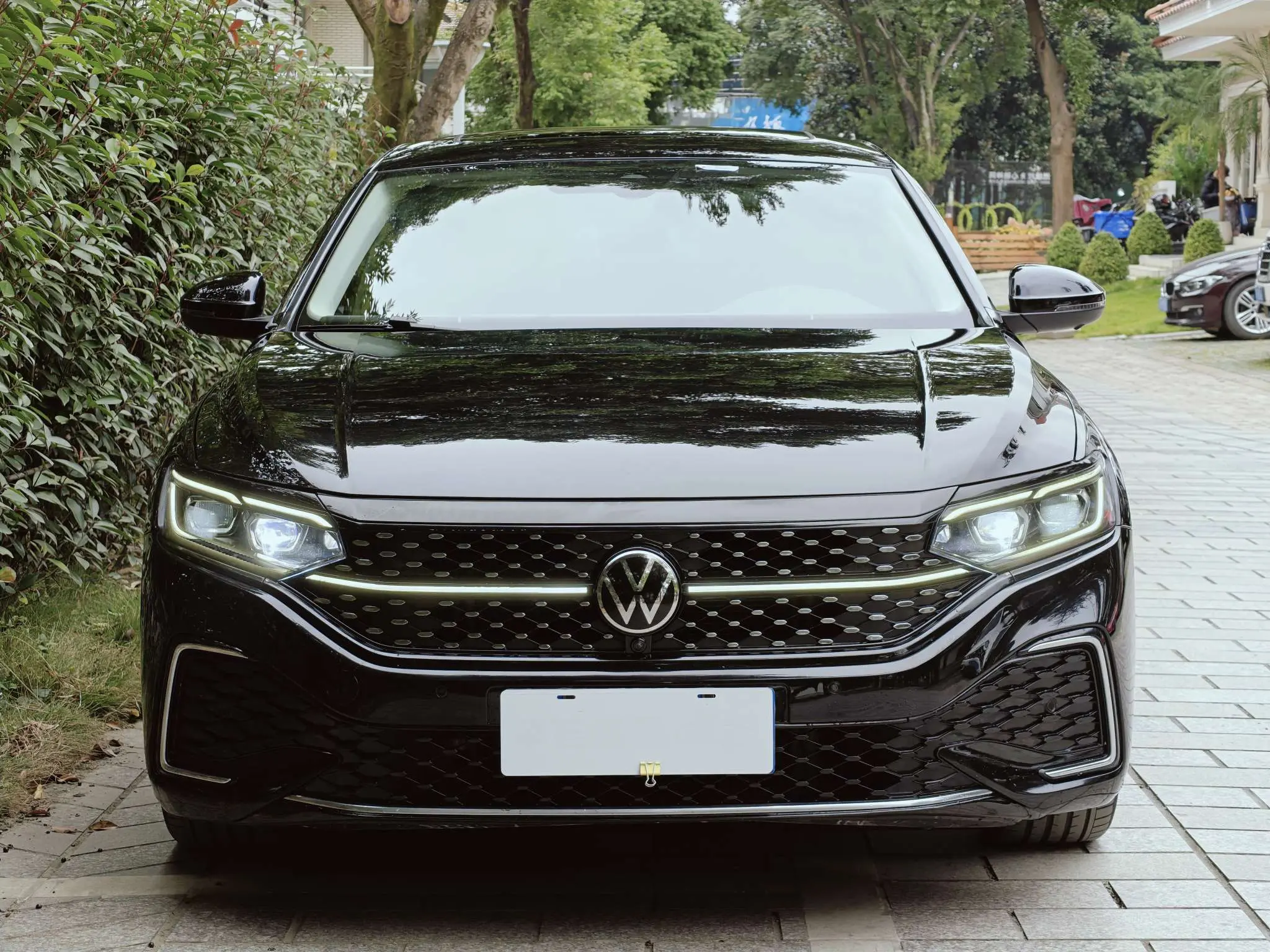 Volkswagen Passat  из Китая