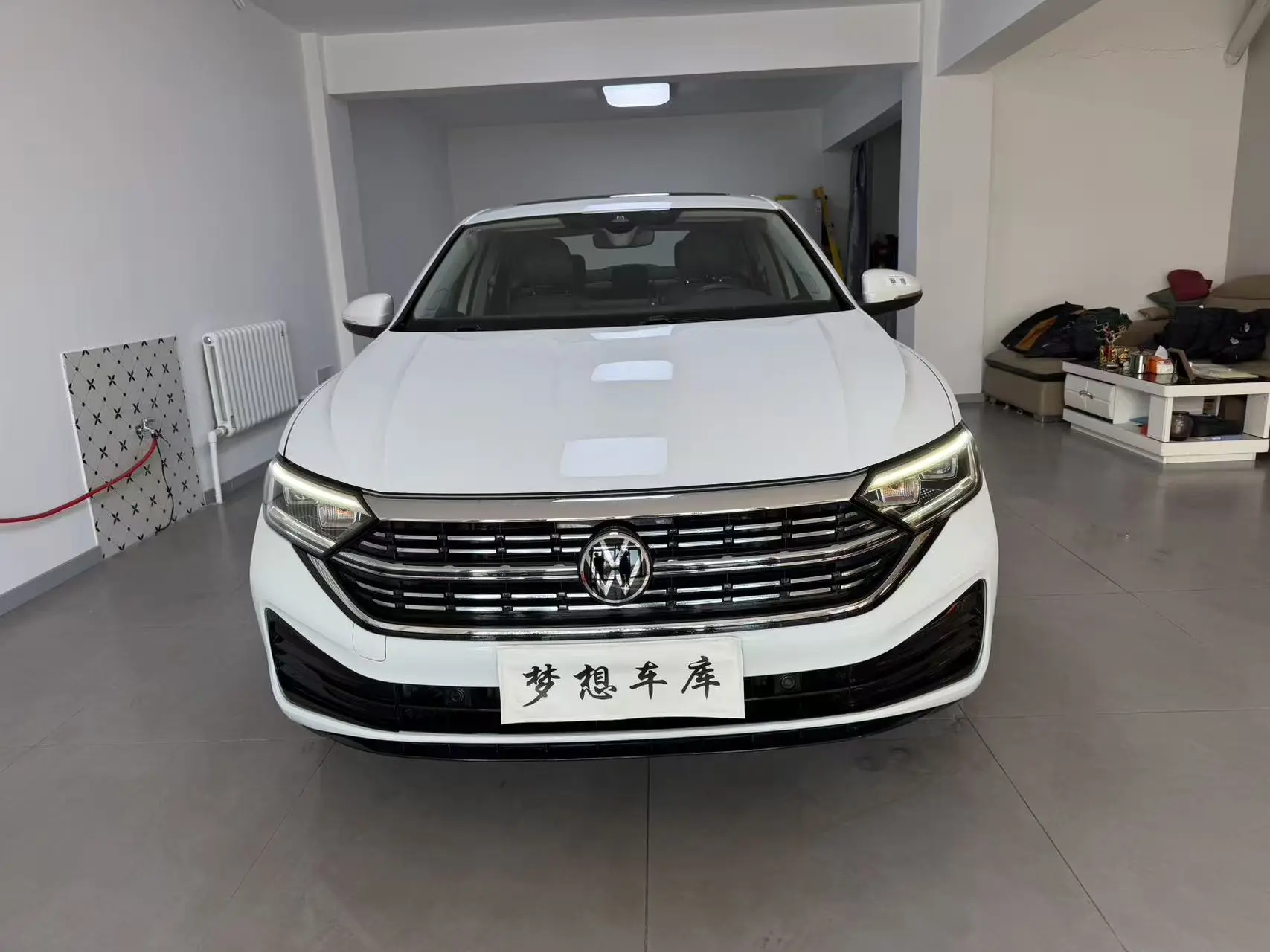 Volkswagen Sagitar  из Китая