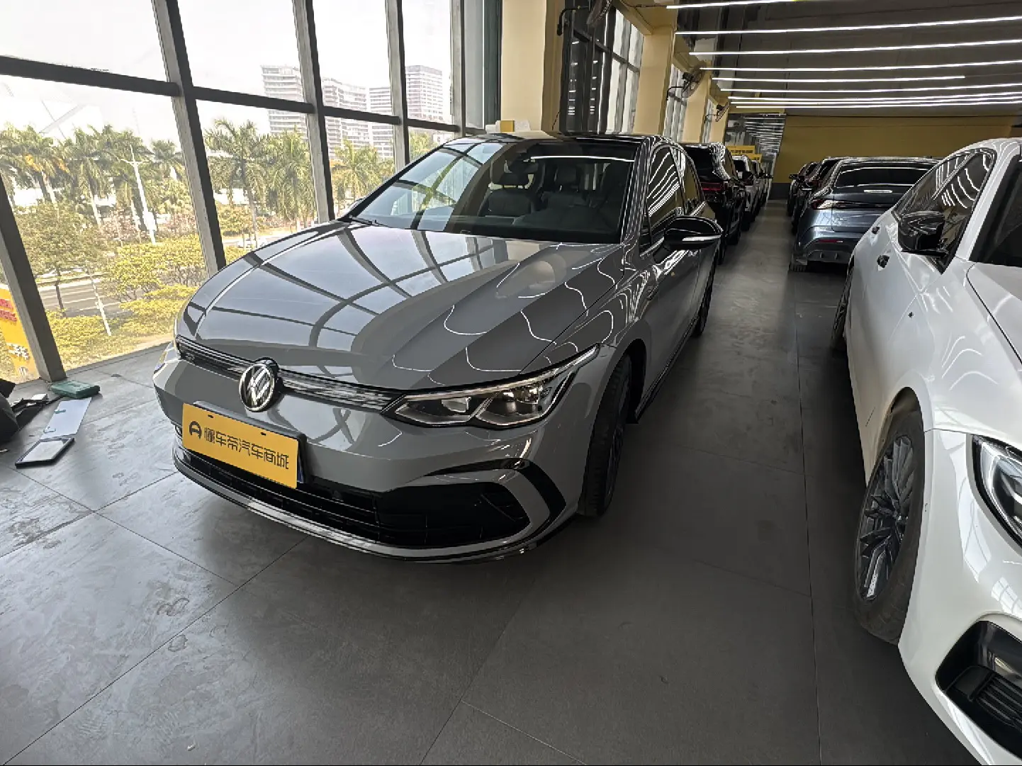 Volkswagen Golf  из Китая