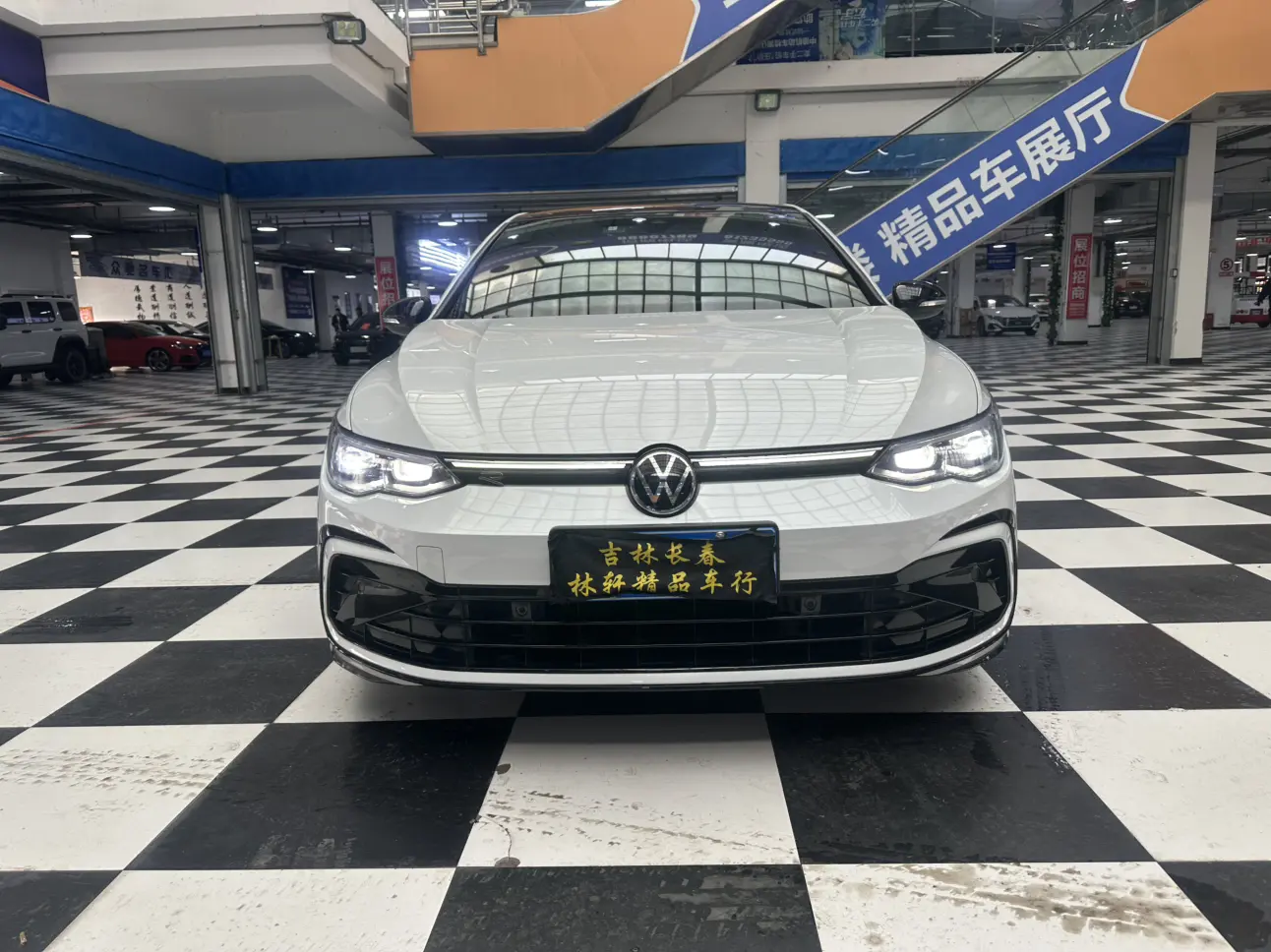 Volkswagen Golf  из Китая