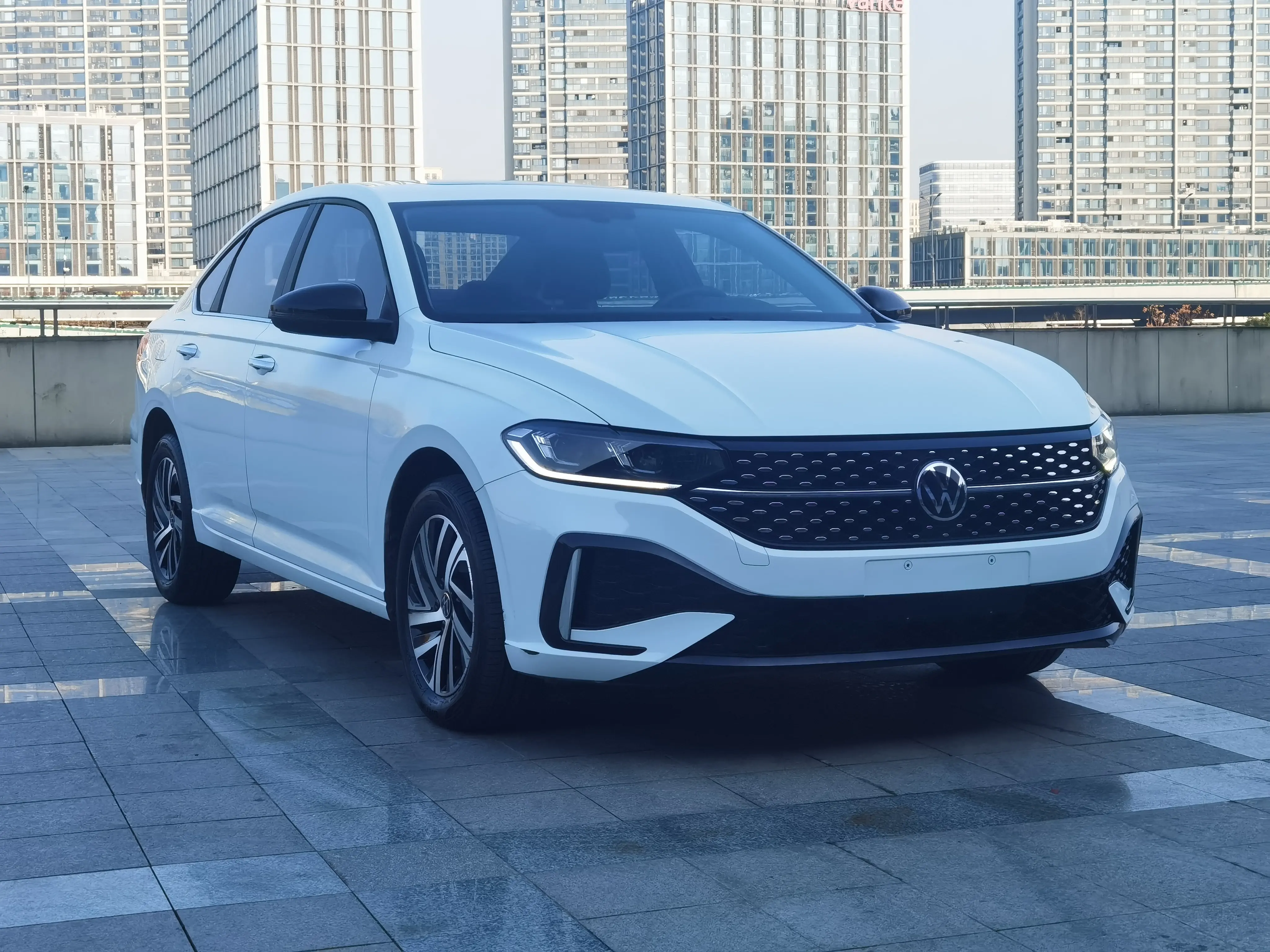 Volkswagen Lavida  из Китая