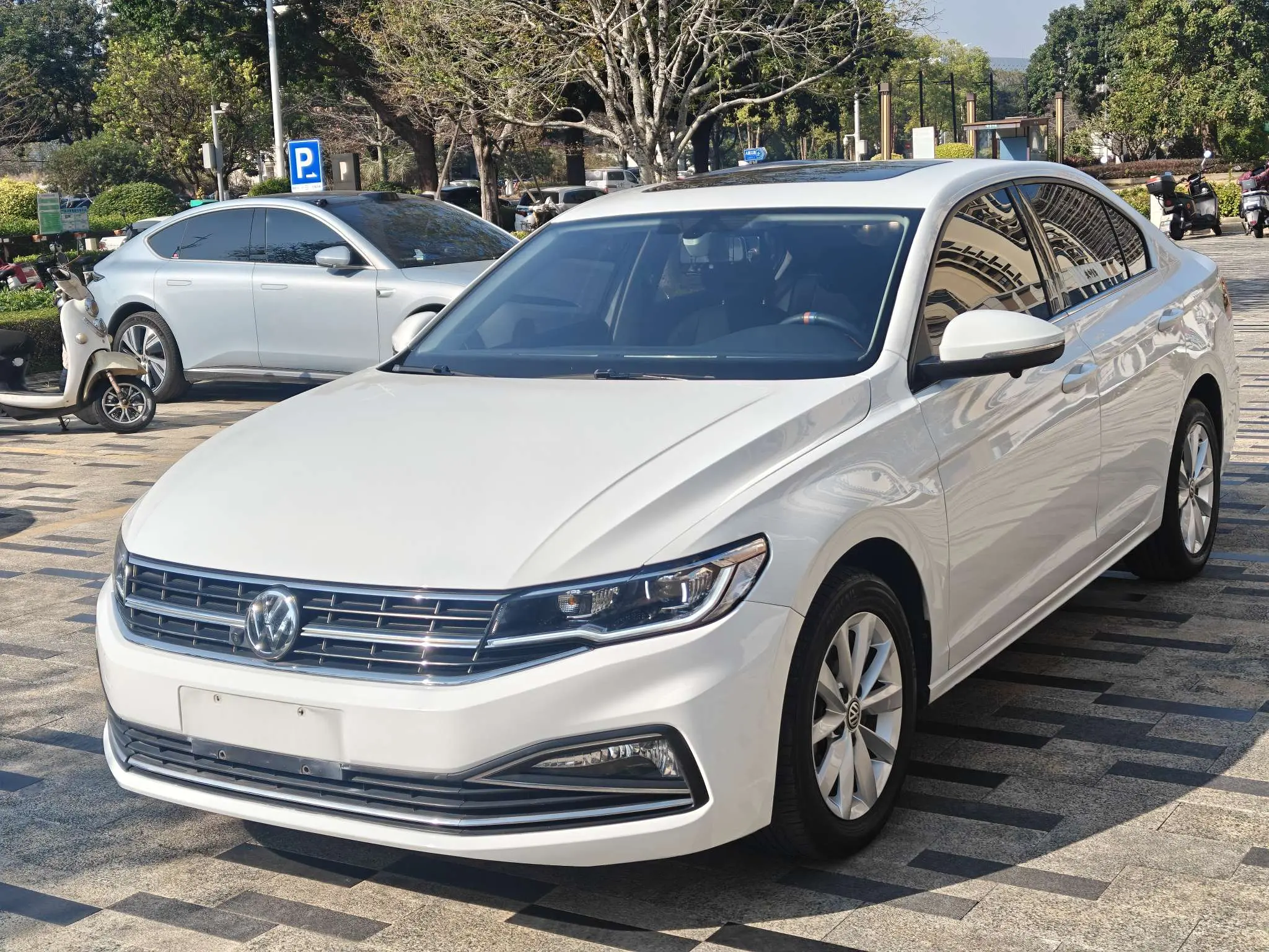 Volkswagen Bora  из Китая