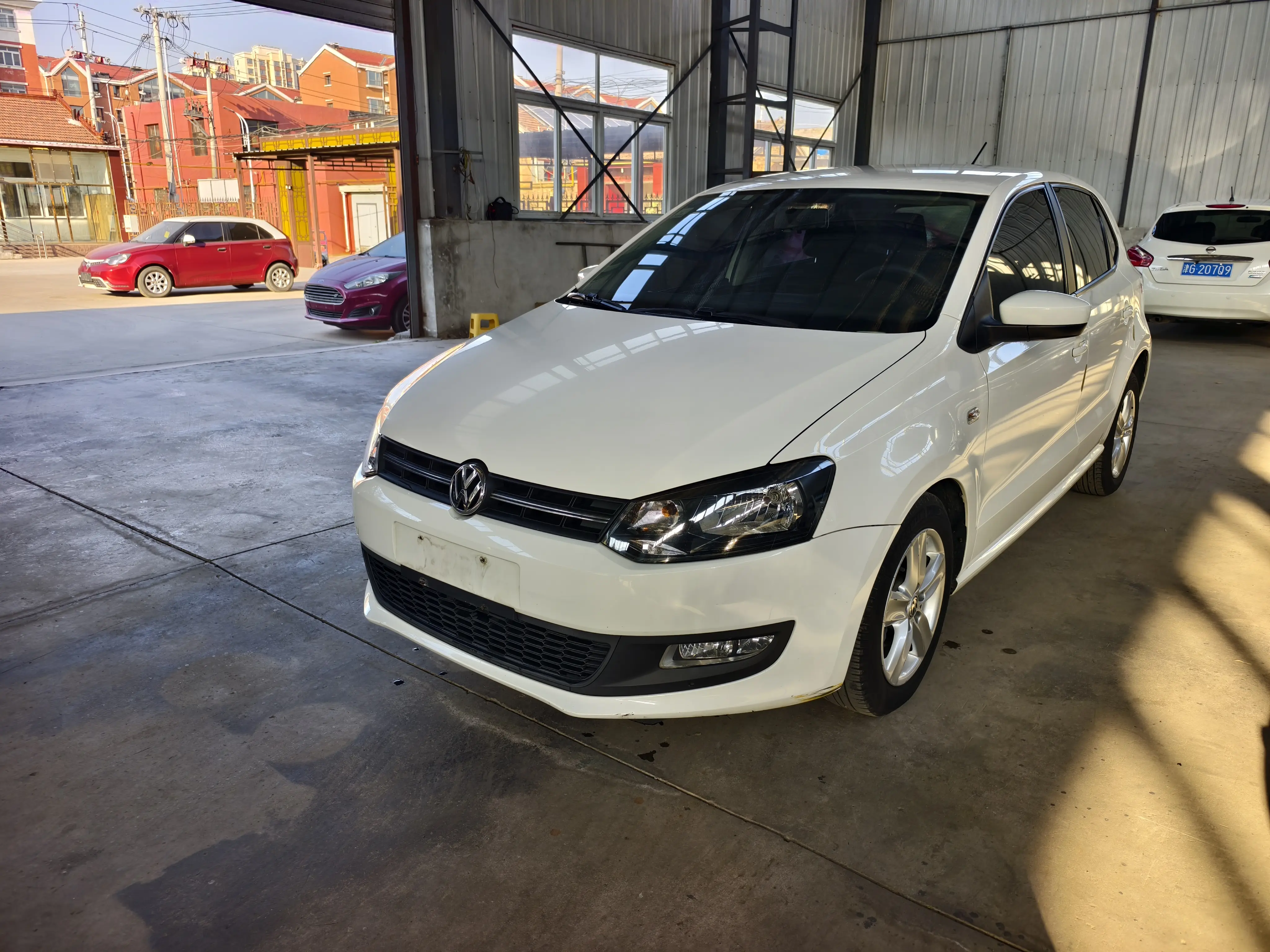 Volkswagen Polo  из Китая