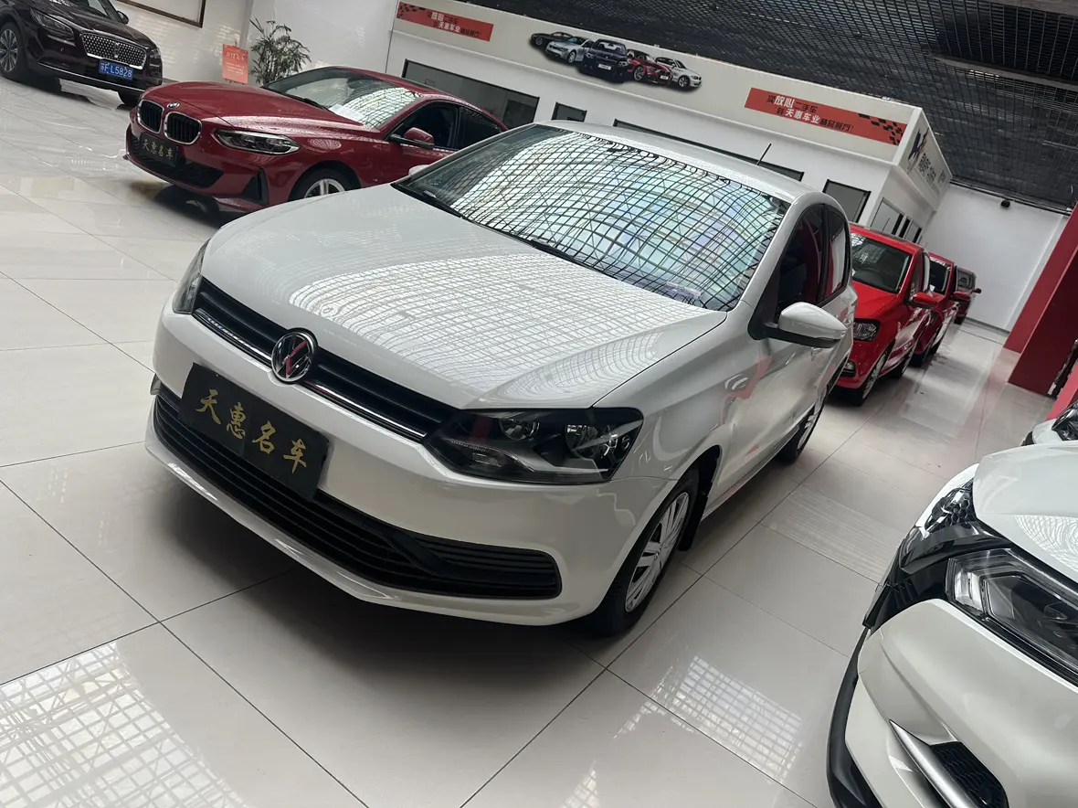 Volkswagen Polo  из Китая
