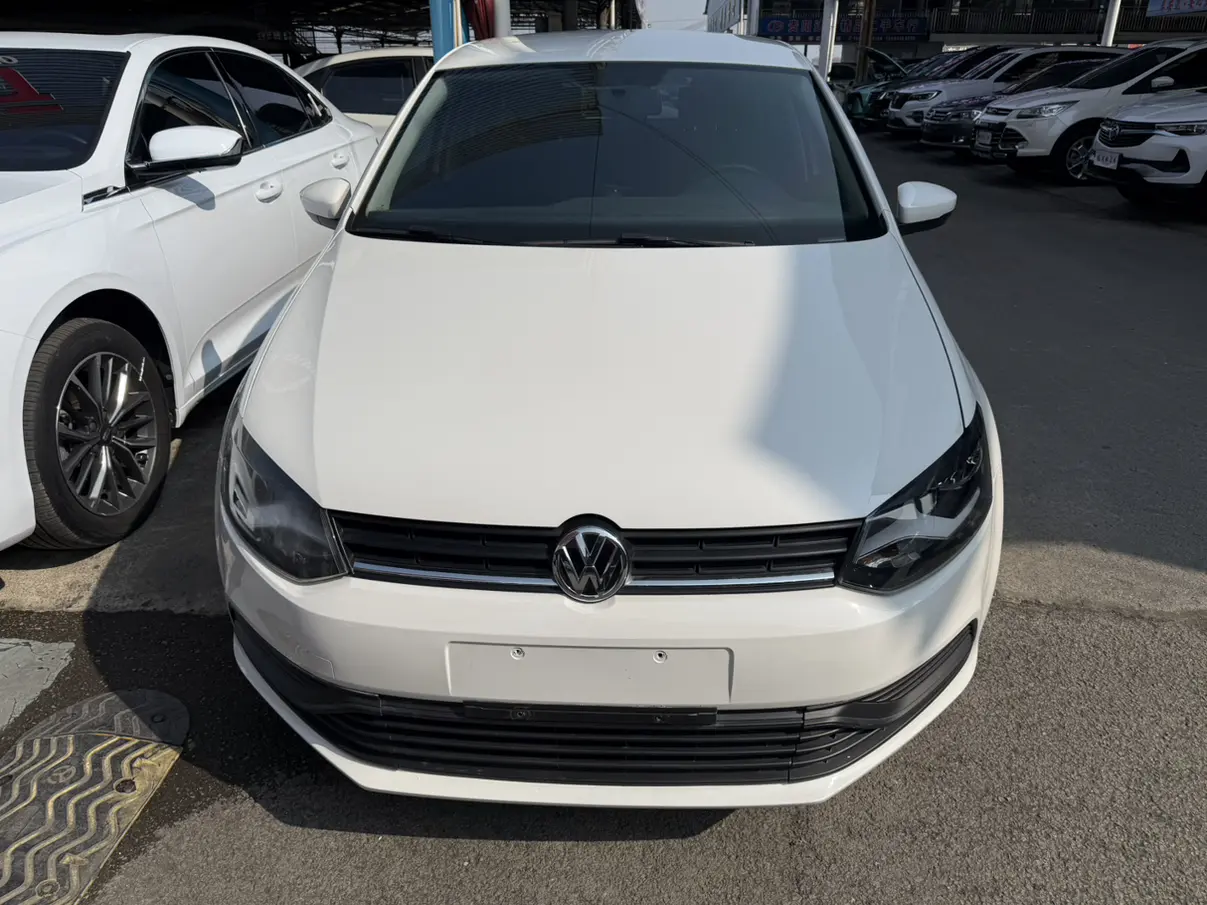 Volkswagen Polo  из Китая