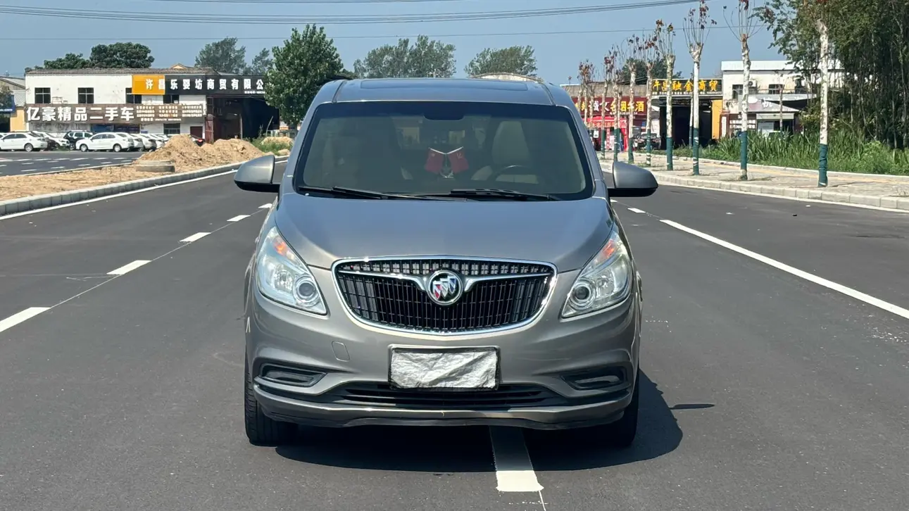 Buick GL8  из Китая