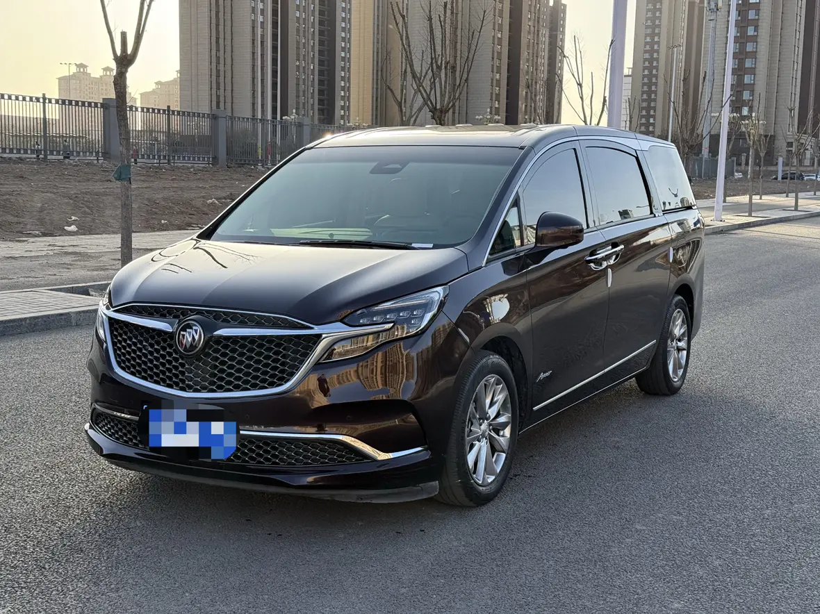 Buick GL8  из Китая