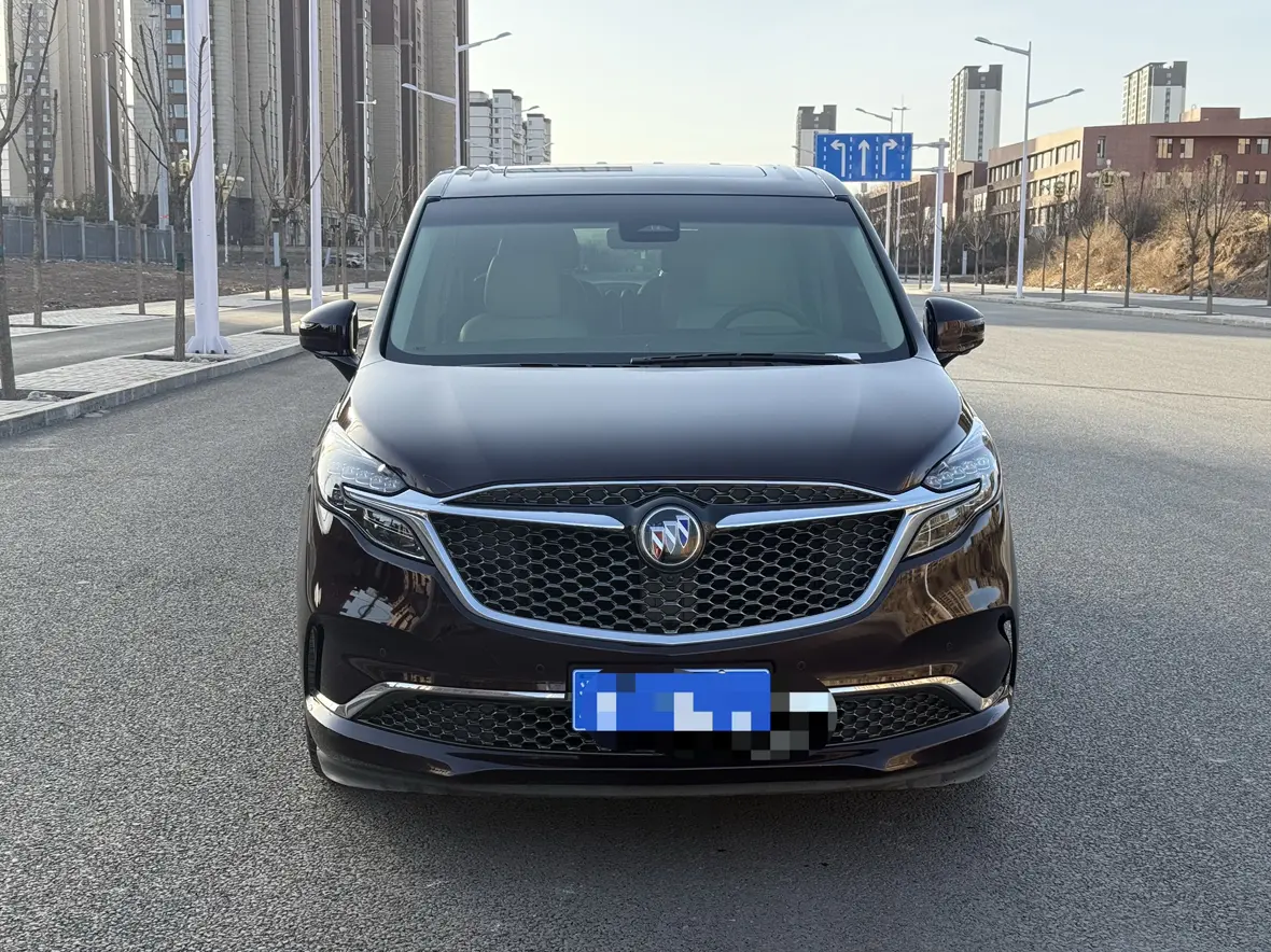 Buick GL8  из Китая