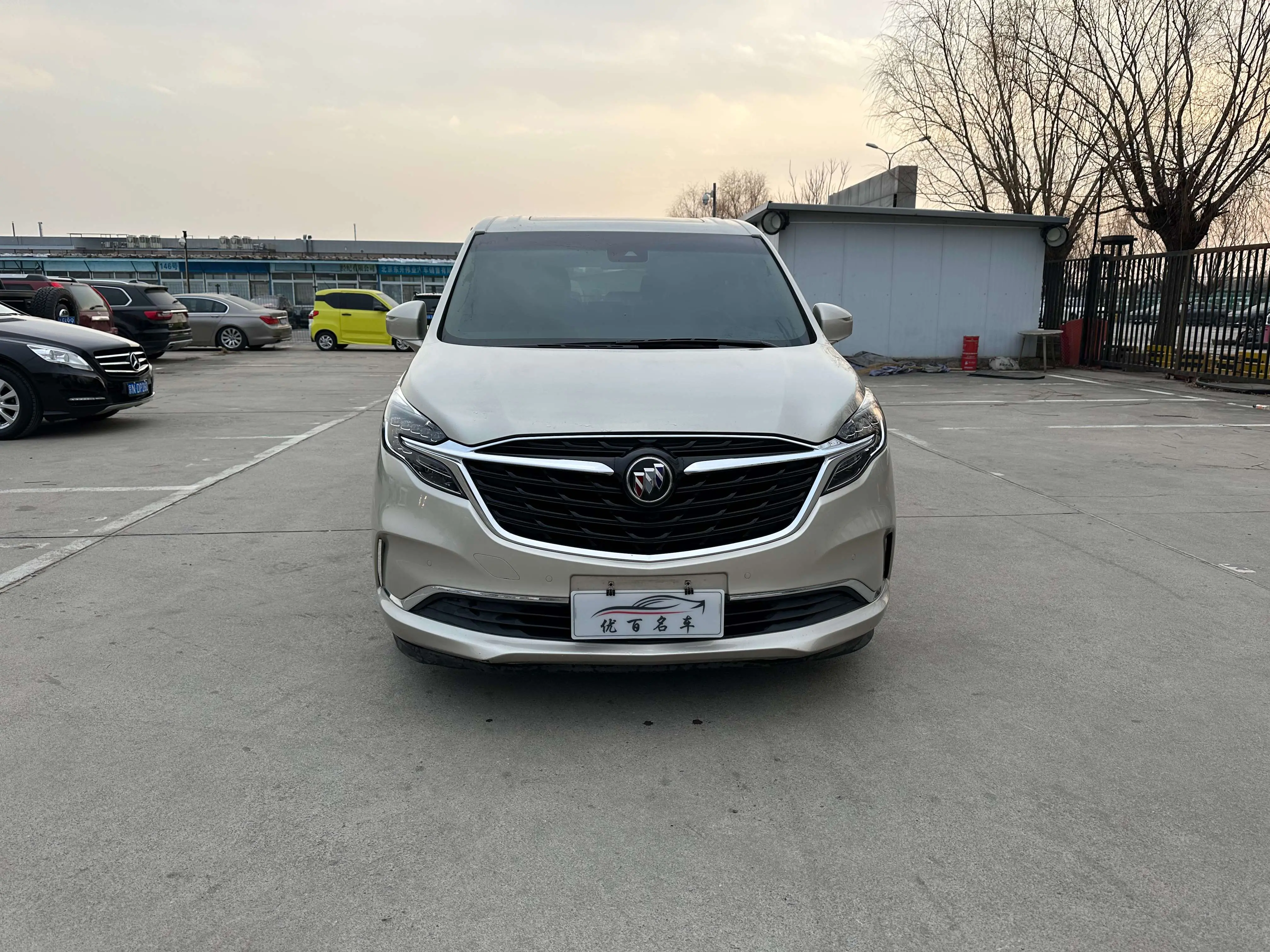 Buick GL8  из Китая