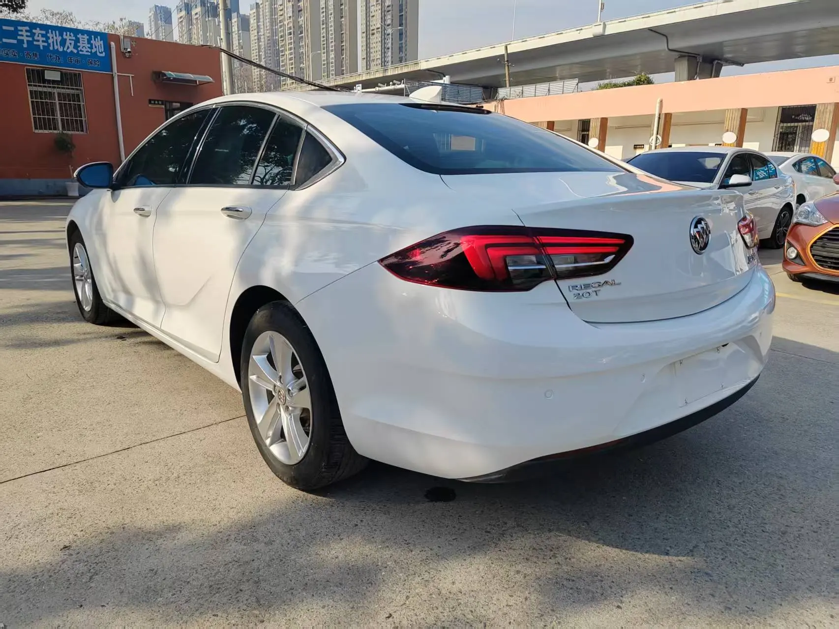 Buick Majesty  из Китая