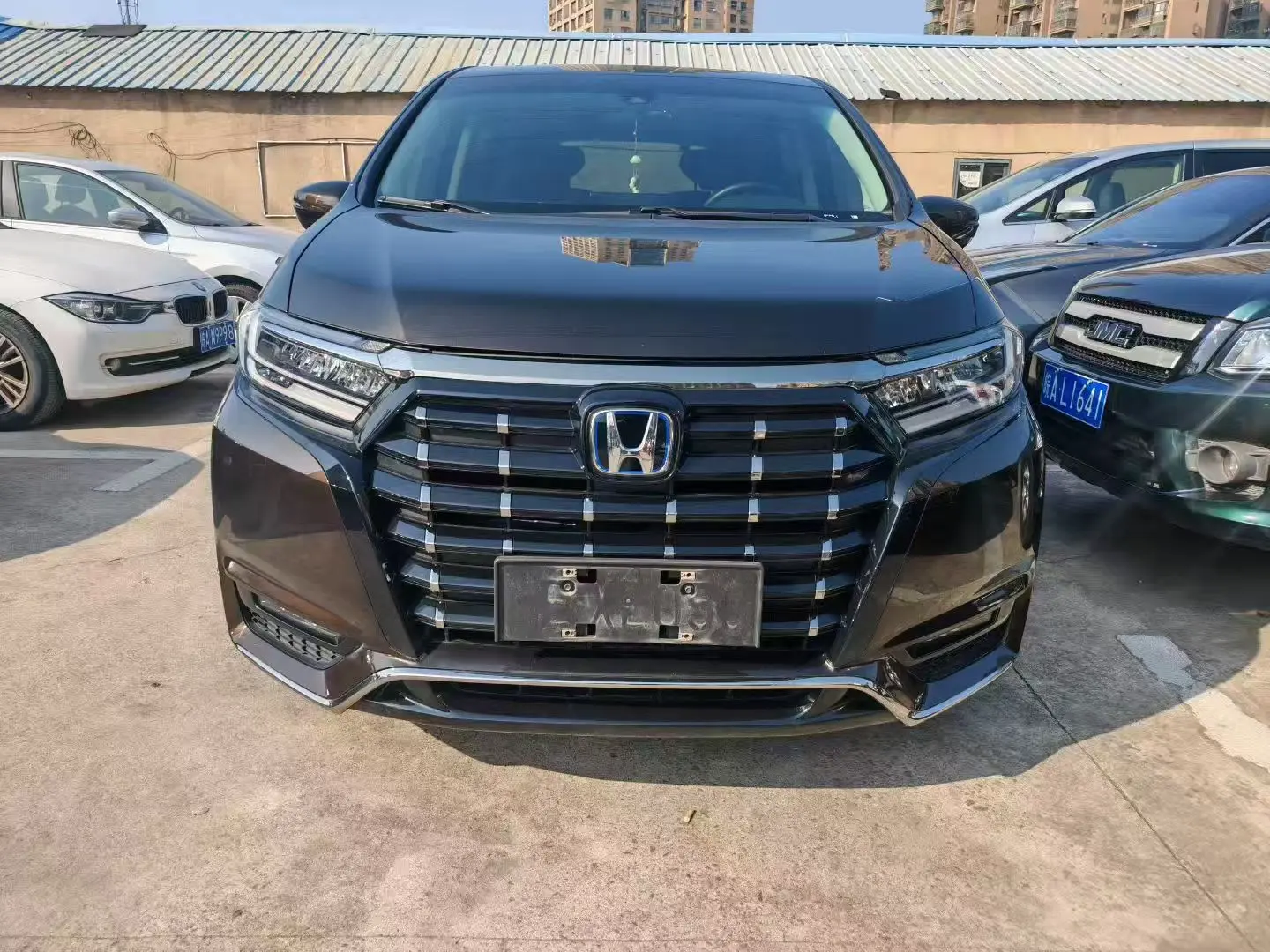 Honda Elysion (Alison)  из Китая