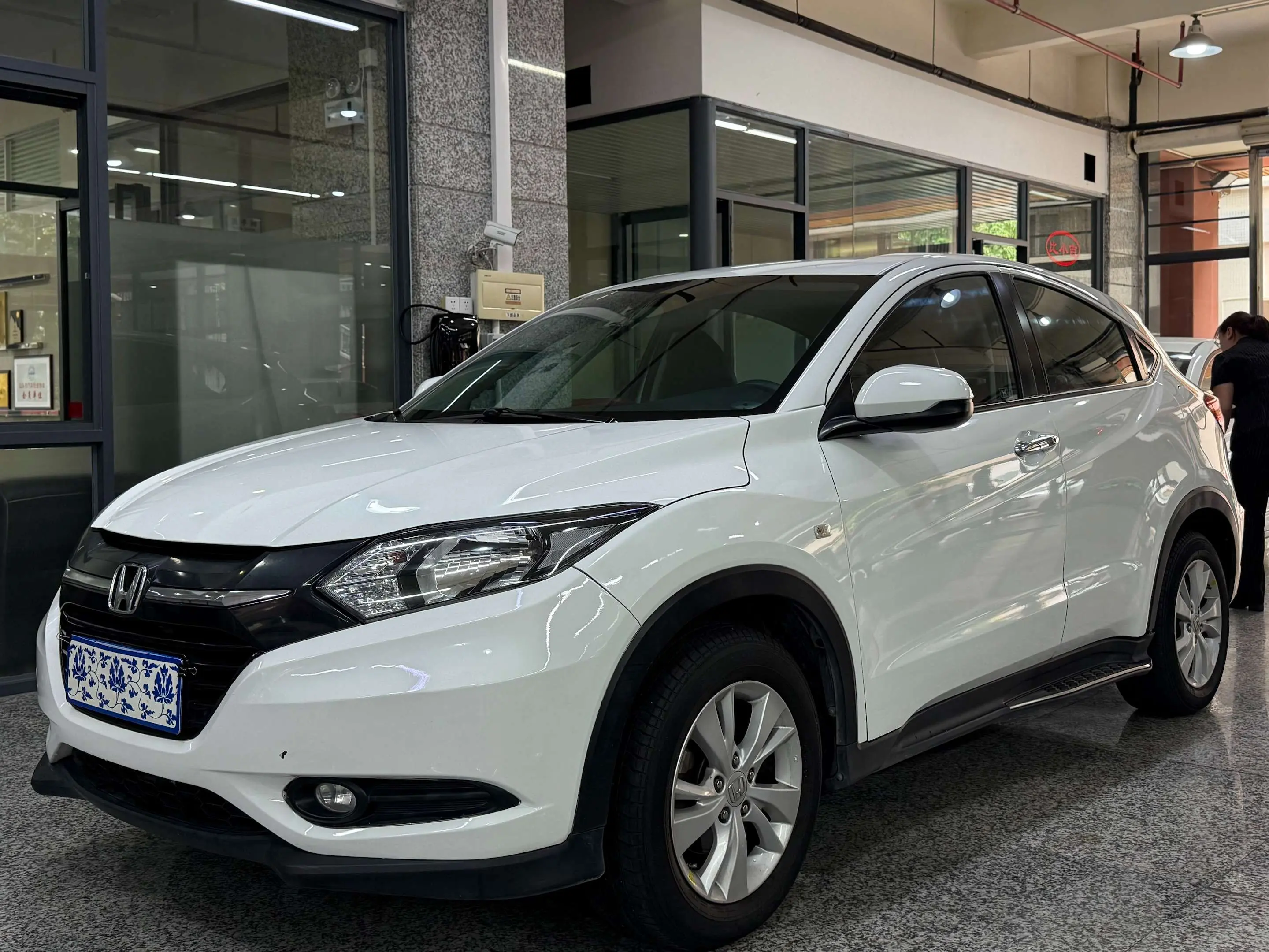 Honda Vezel (Binzhi)  из Китая