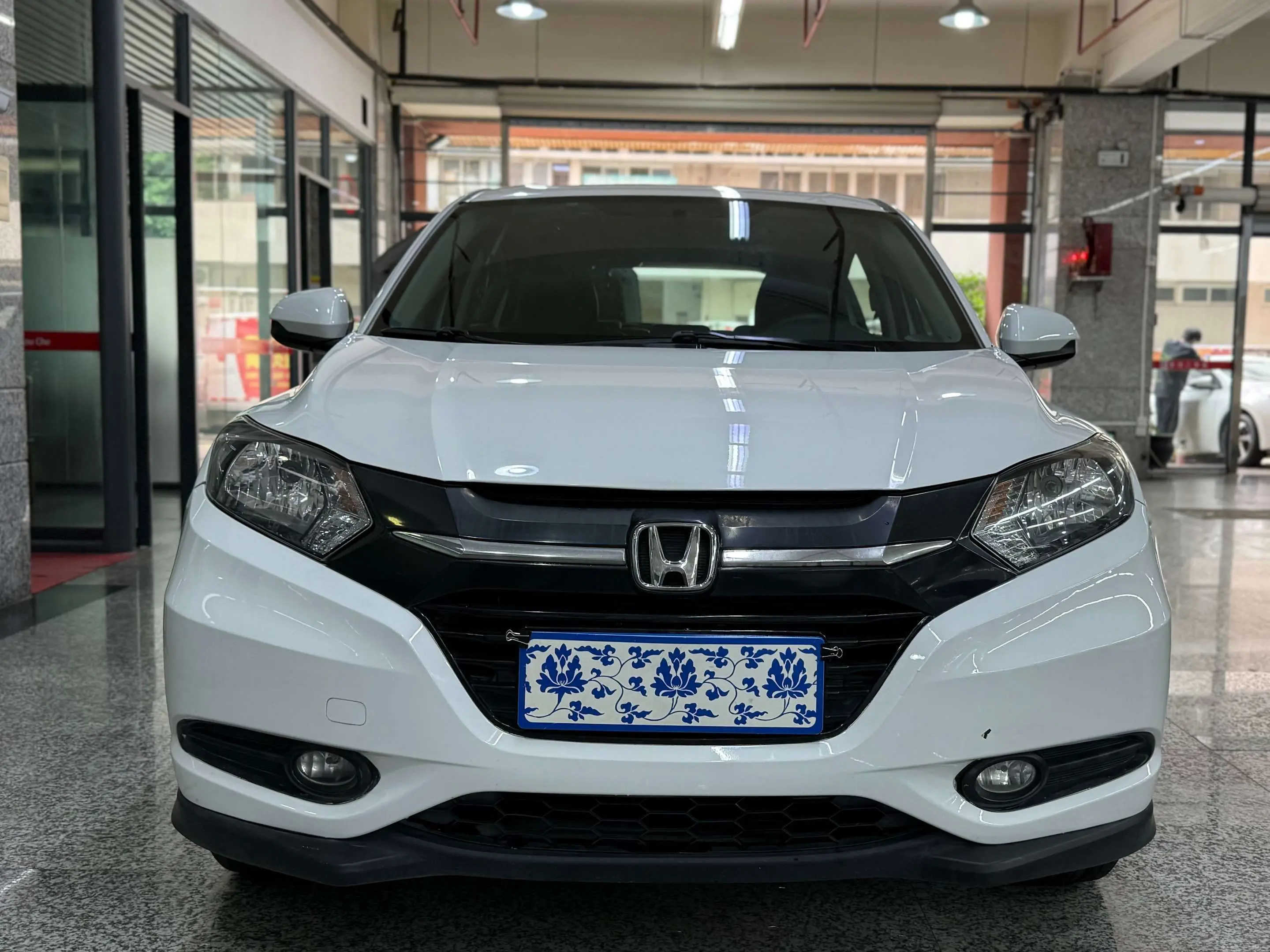 Honda Vezel (Binzhi)  из Китая