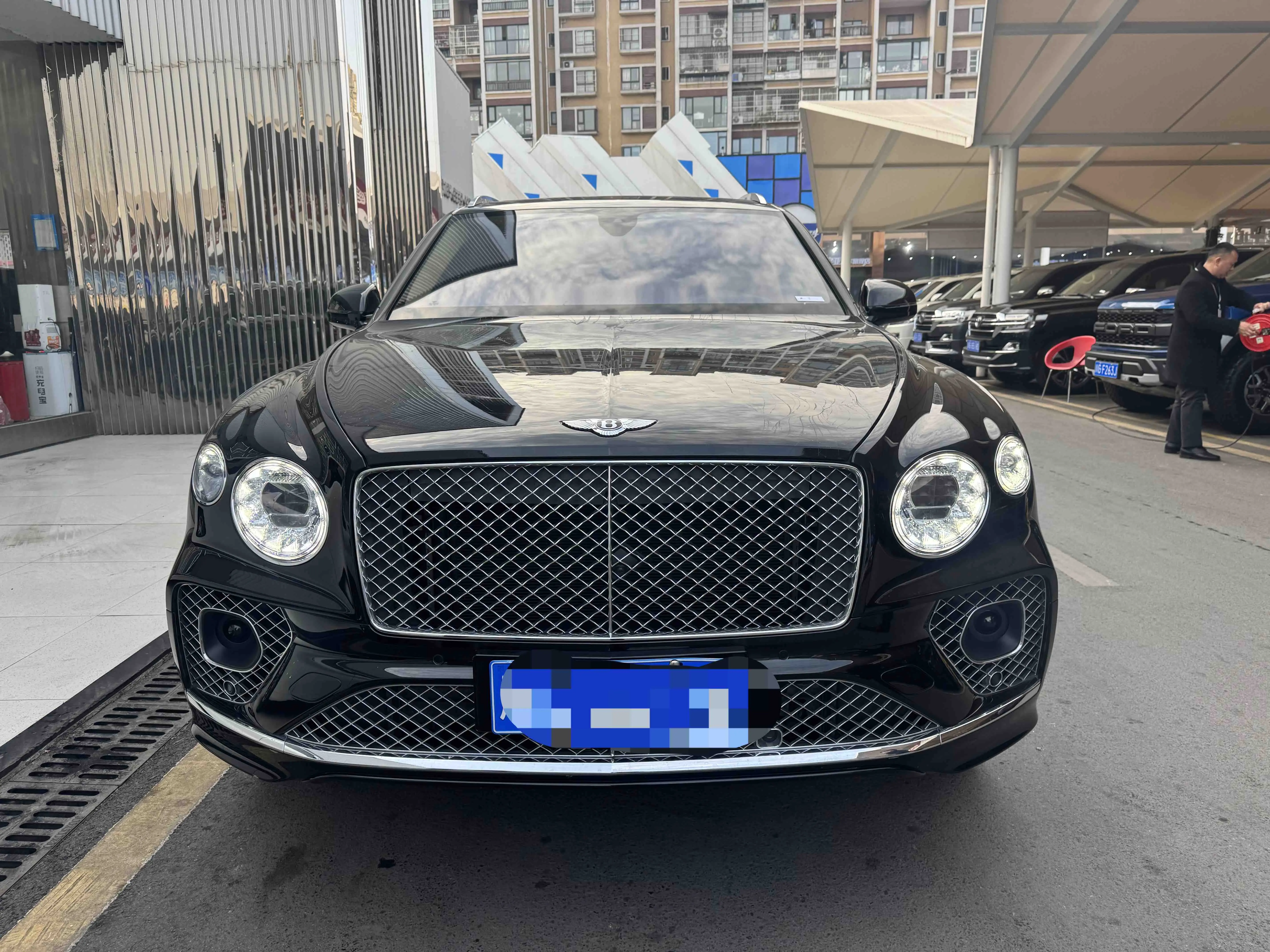 Bentley Bentayga  из Китая