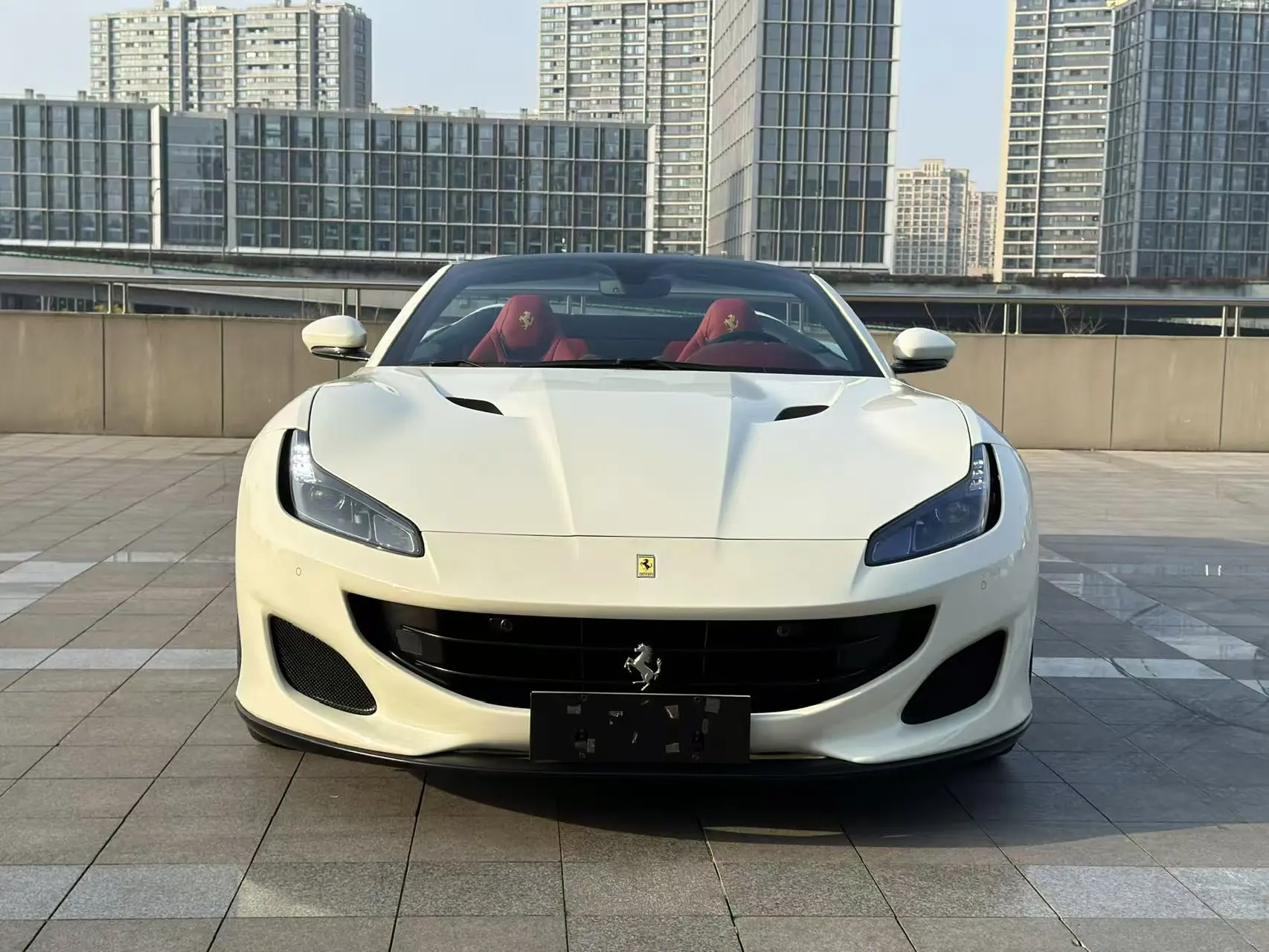 Ferrari Portofino  из Китая