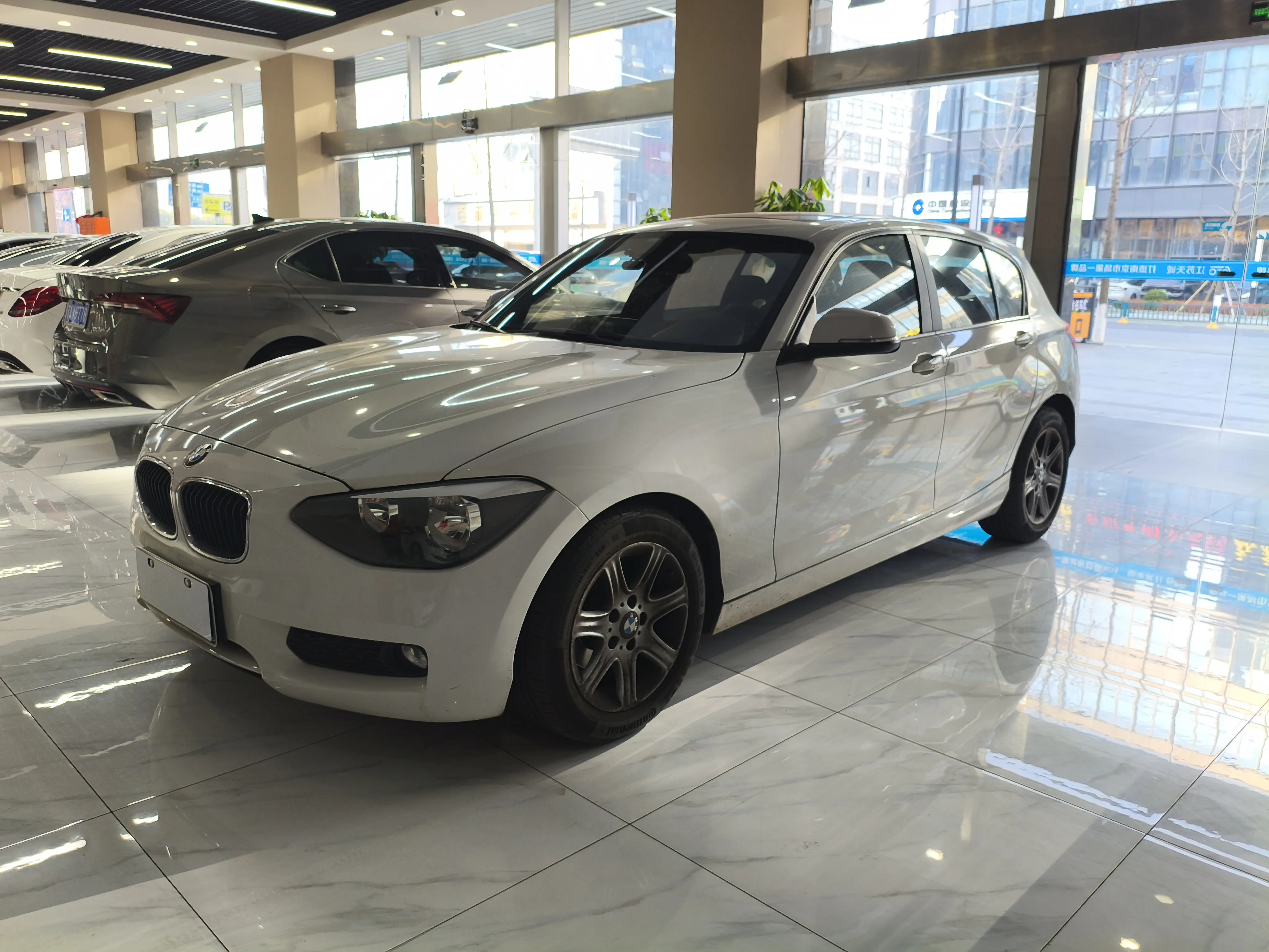 BMW 1 Series  из Китая