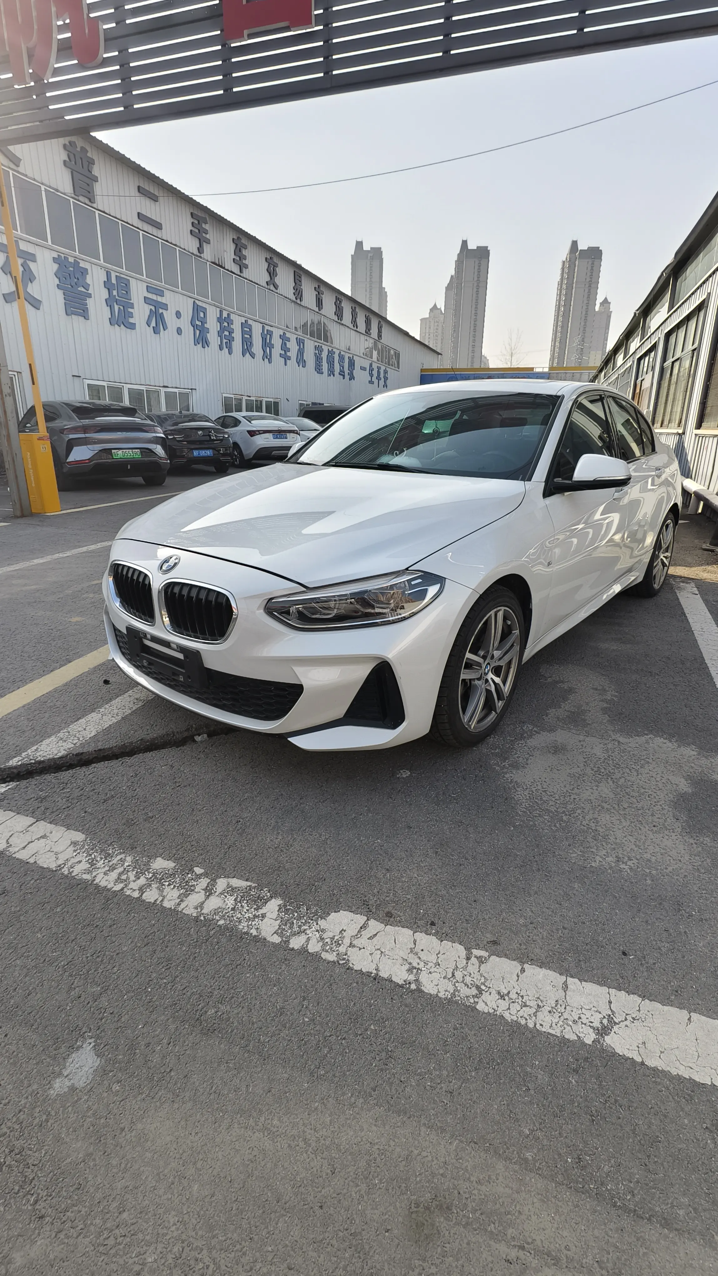 BMW 1 Series  из Китая