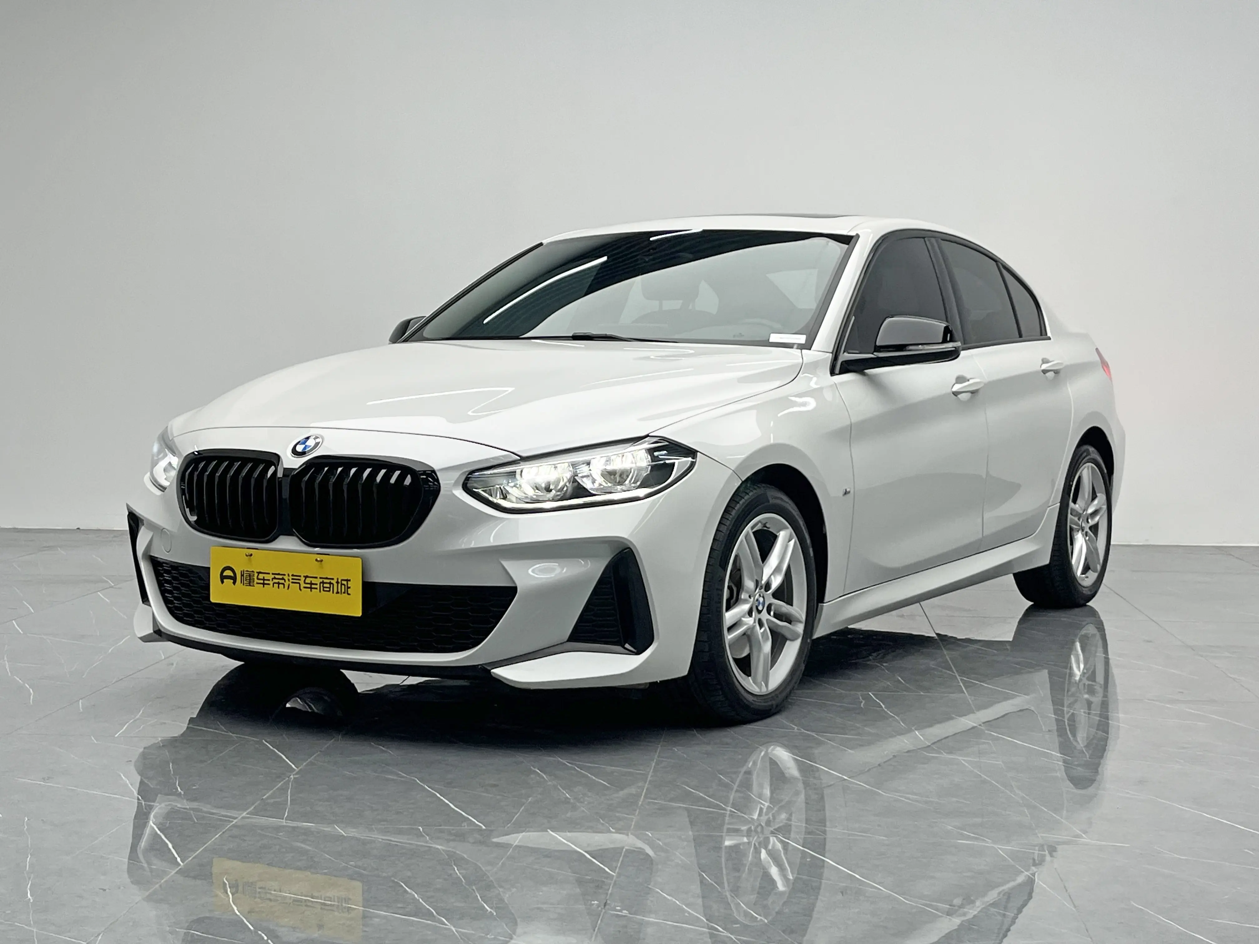 BMW 1 Series  из Китая