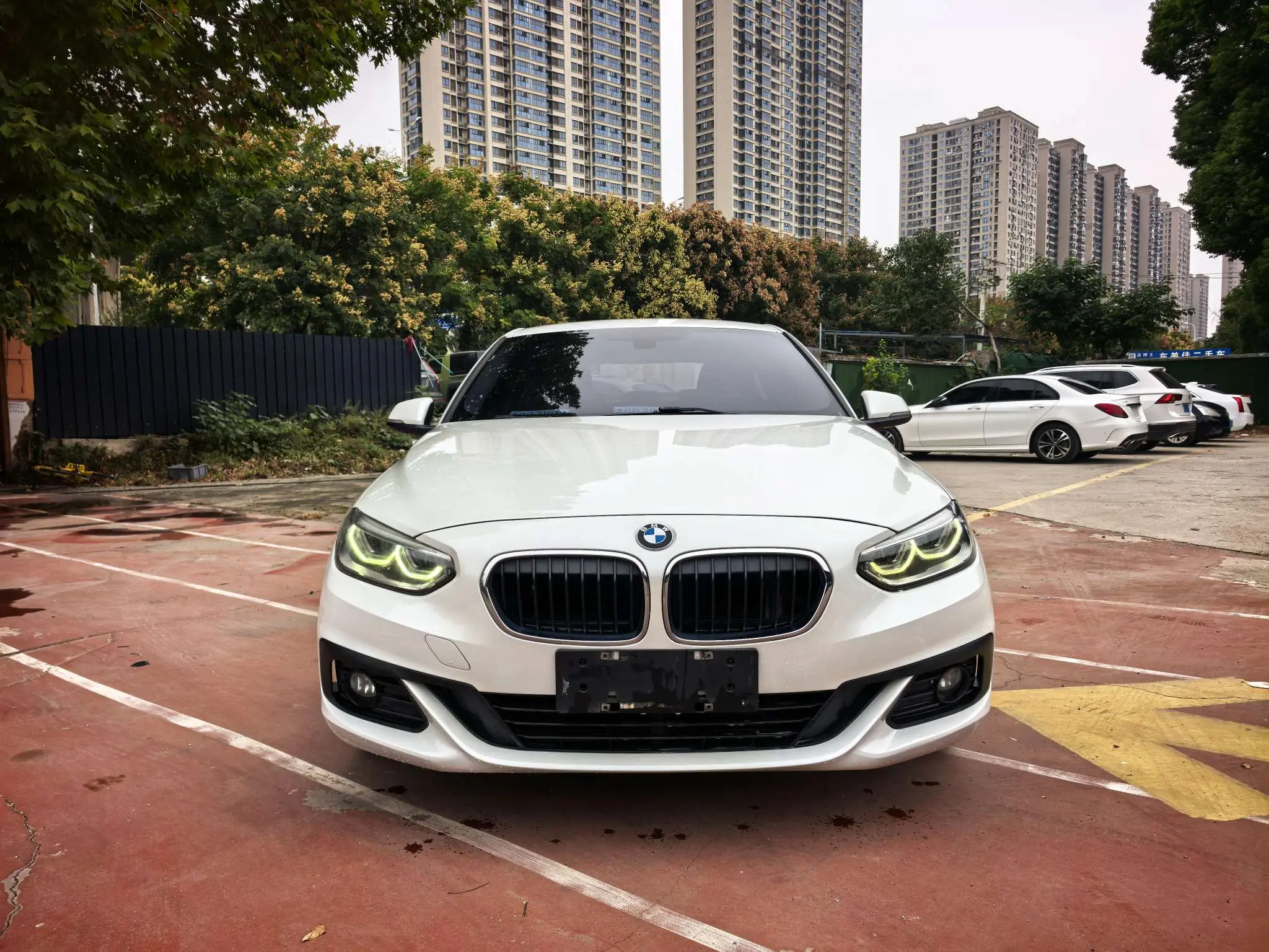BMW 1 Series  из Китая