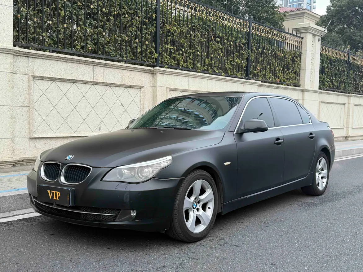 BMW 5 Series  из Китая