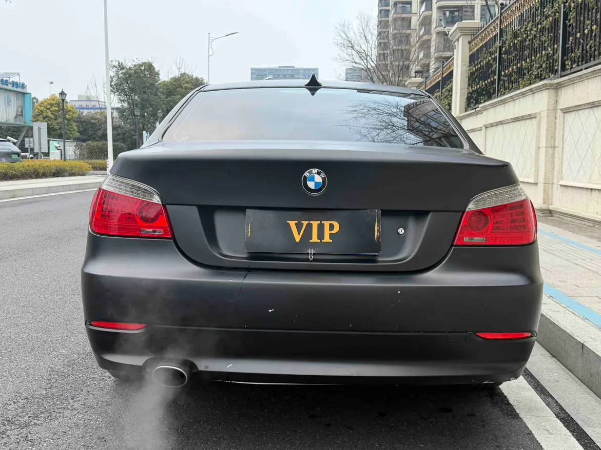 BMW 5 Series  из Китая