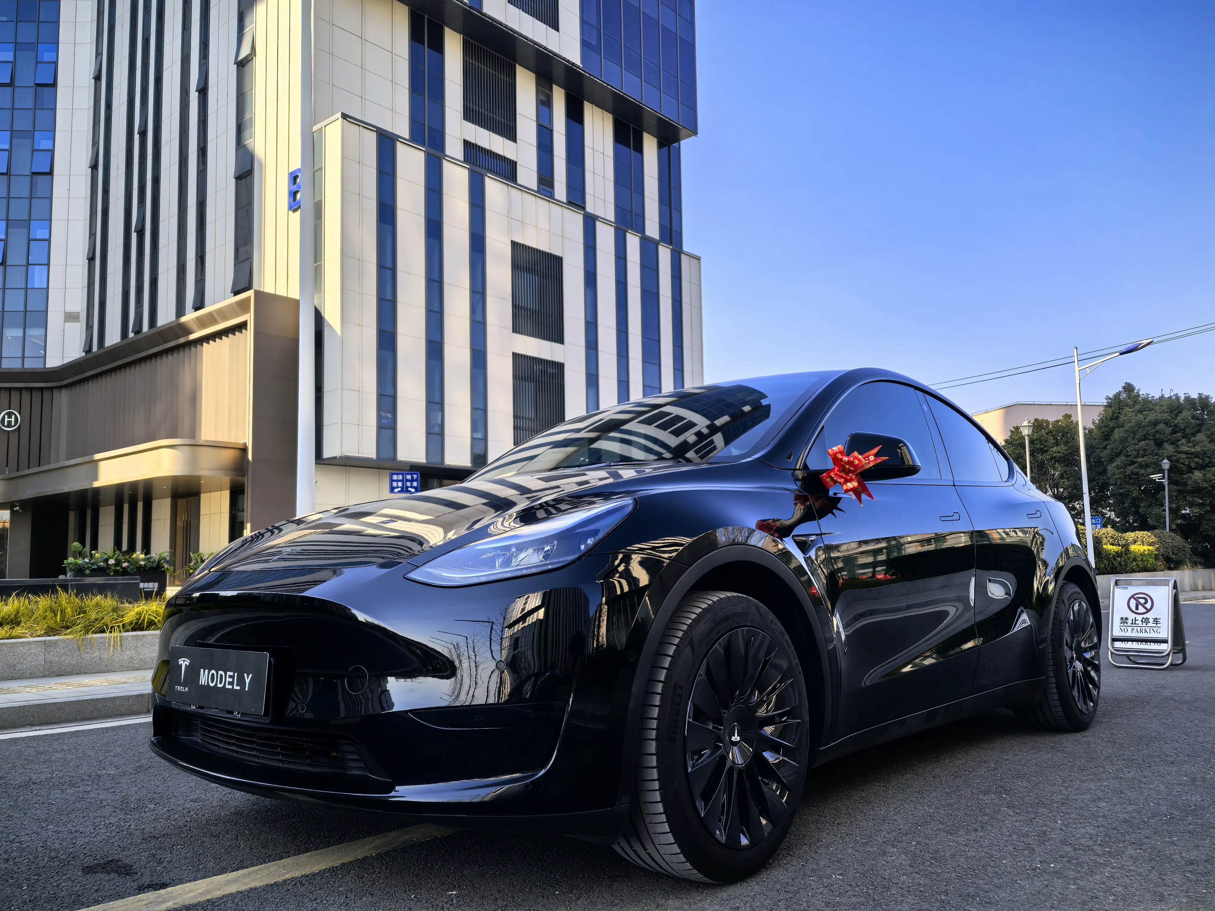 Tesla Model Y  из Китая