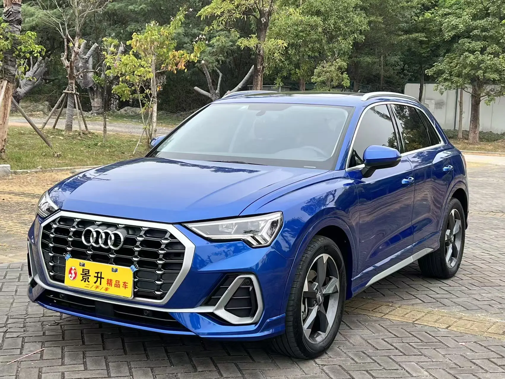 Audi Q3  из Китая