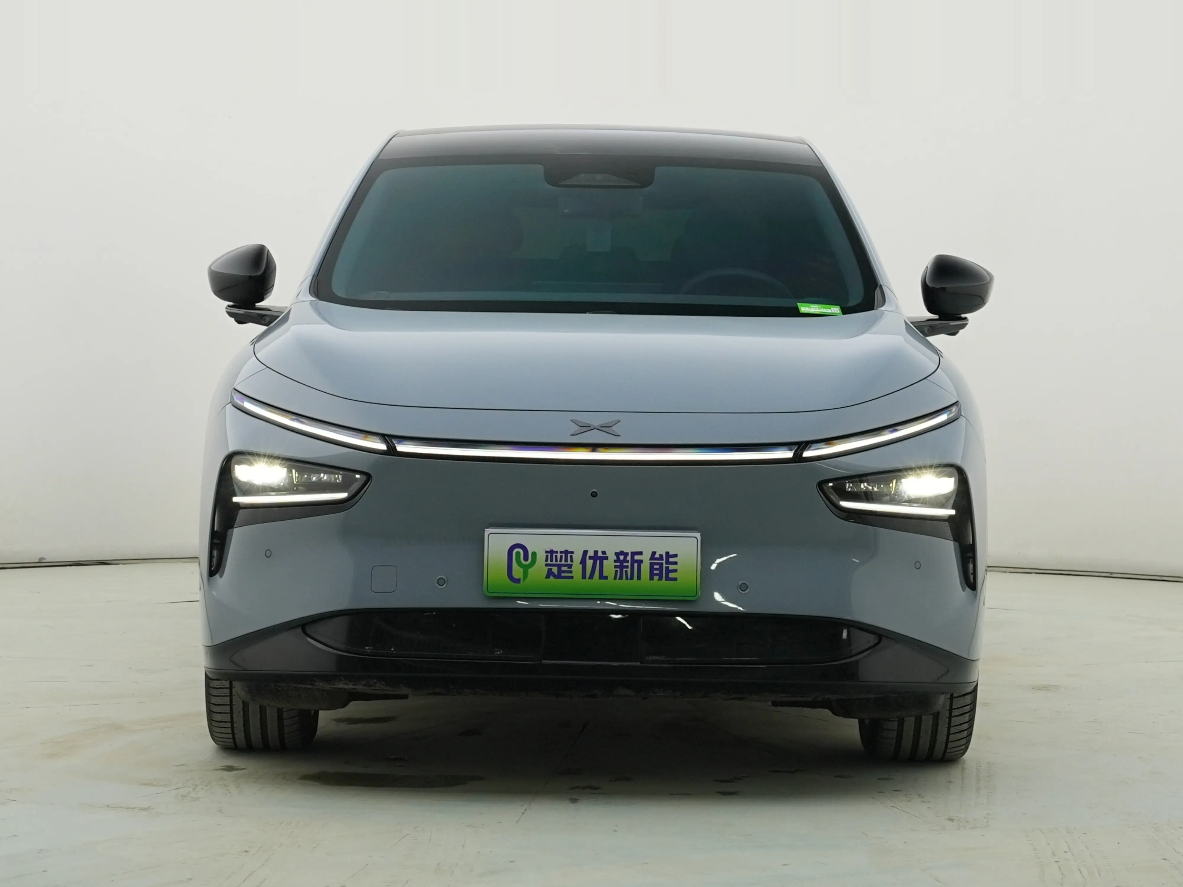 Xpeng G7  из Китая