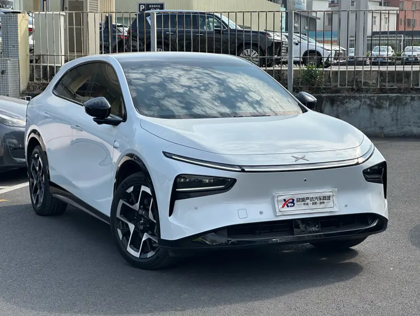 Xpeng G7  из Китая