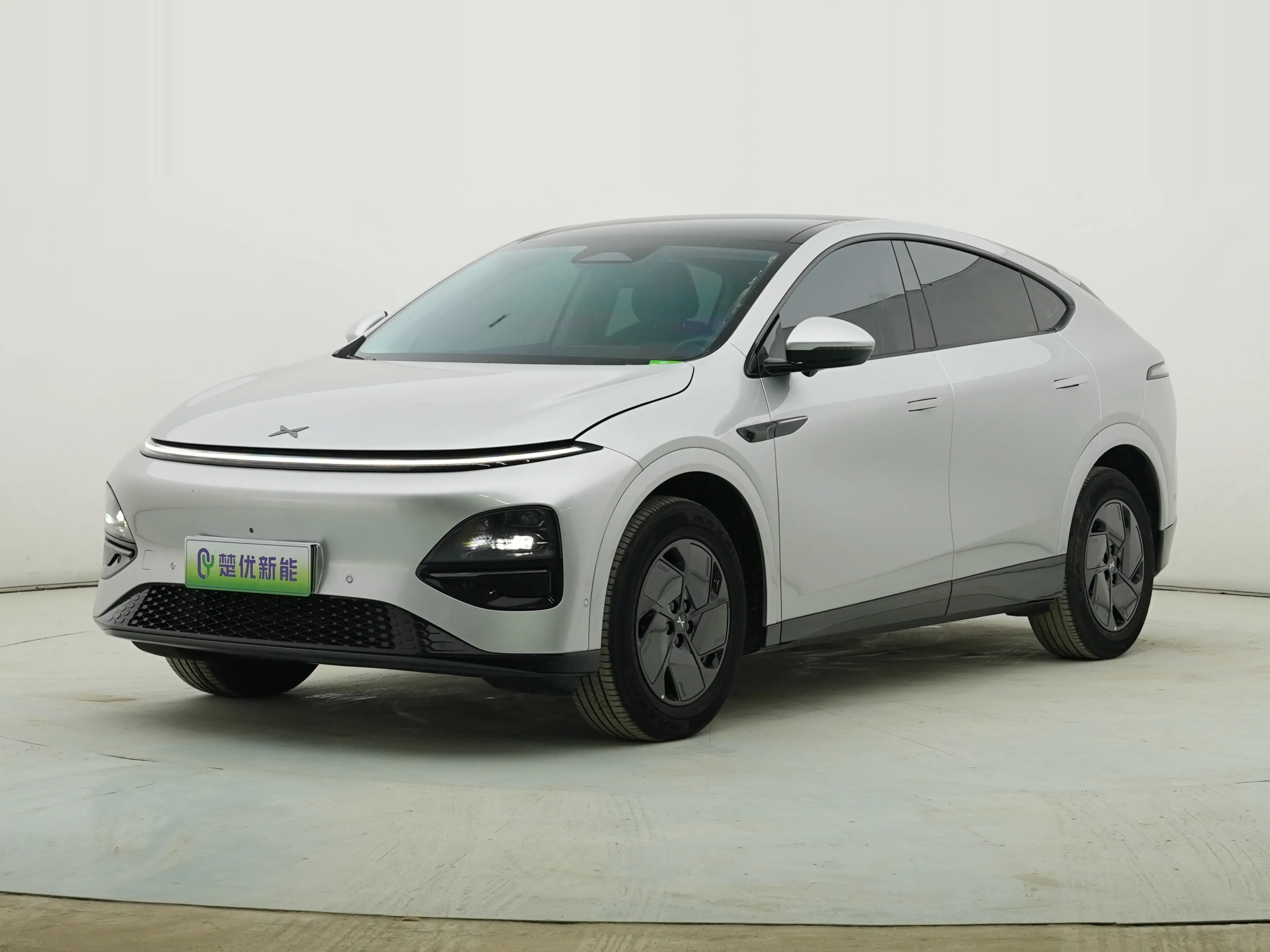 Xpeng G6  из Китая