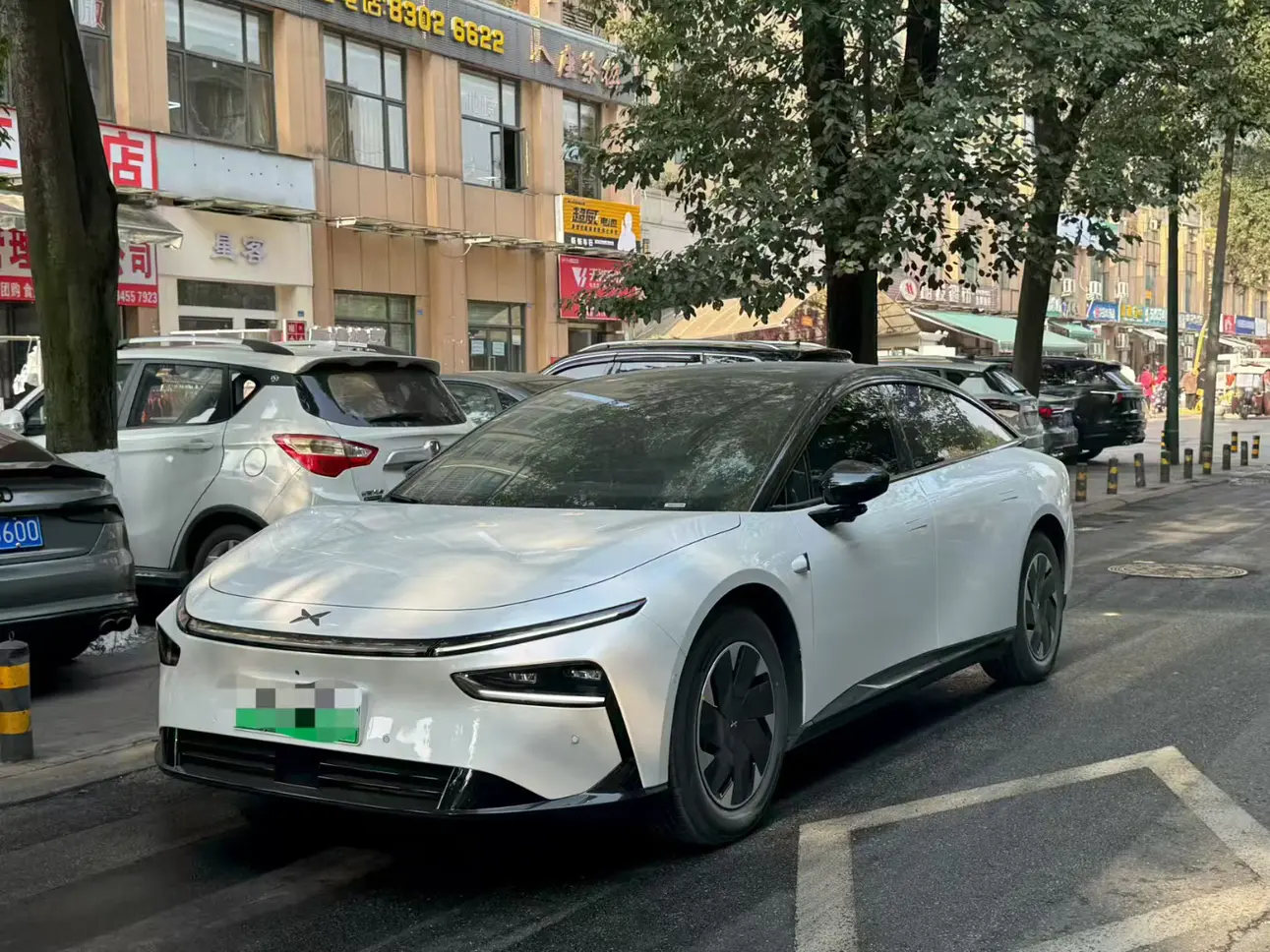 Xpeng P7+  из Китая