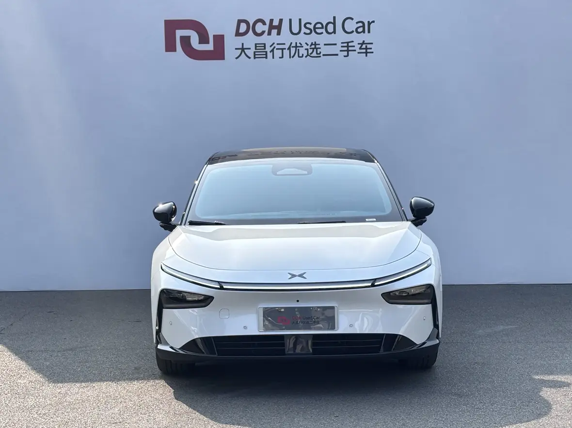 Xpeng P7+  из Китая