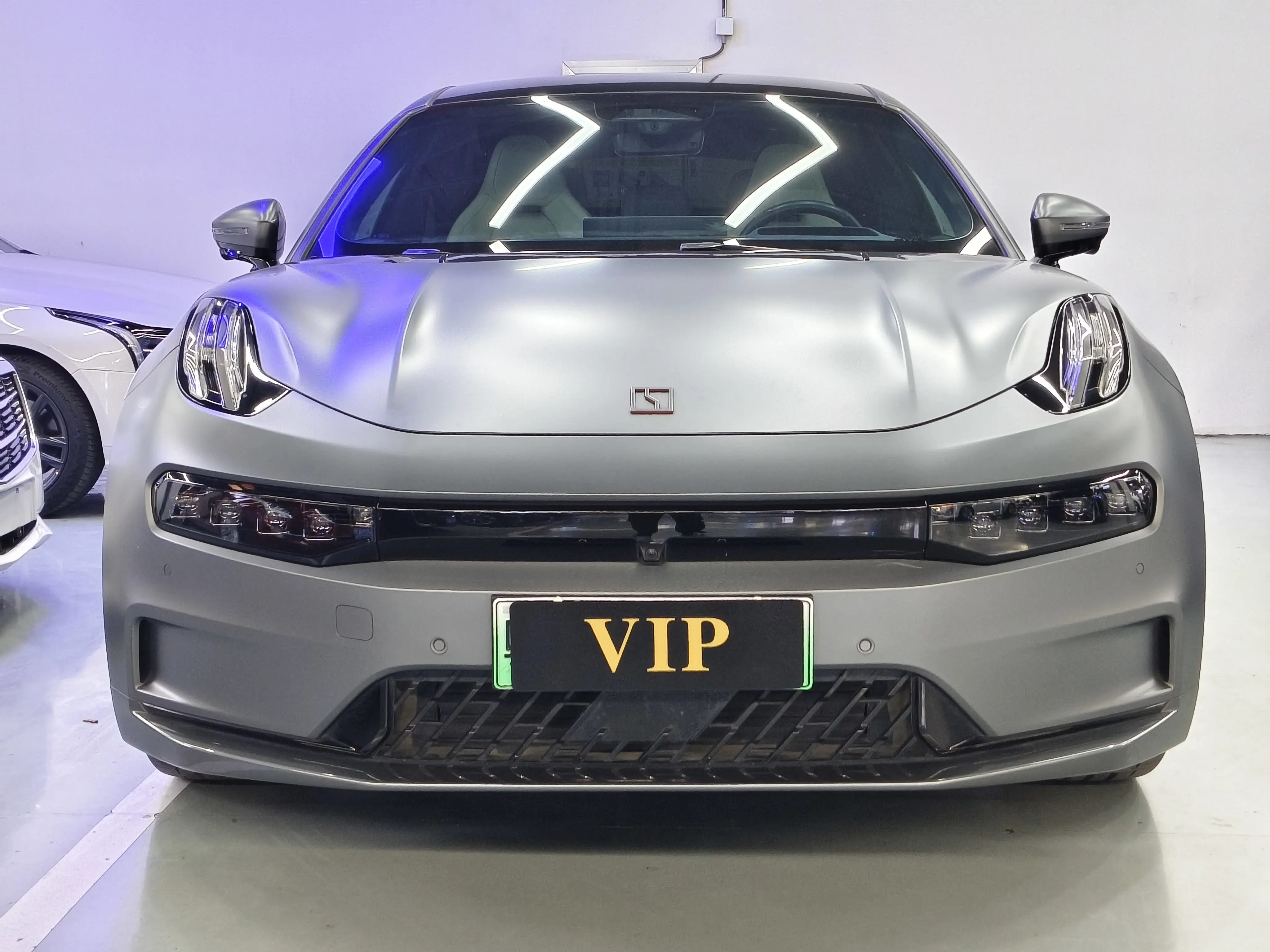 ZEEKR 001  из Китая