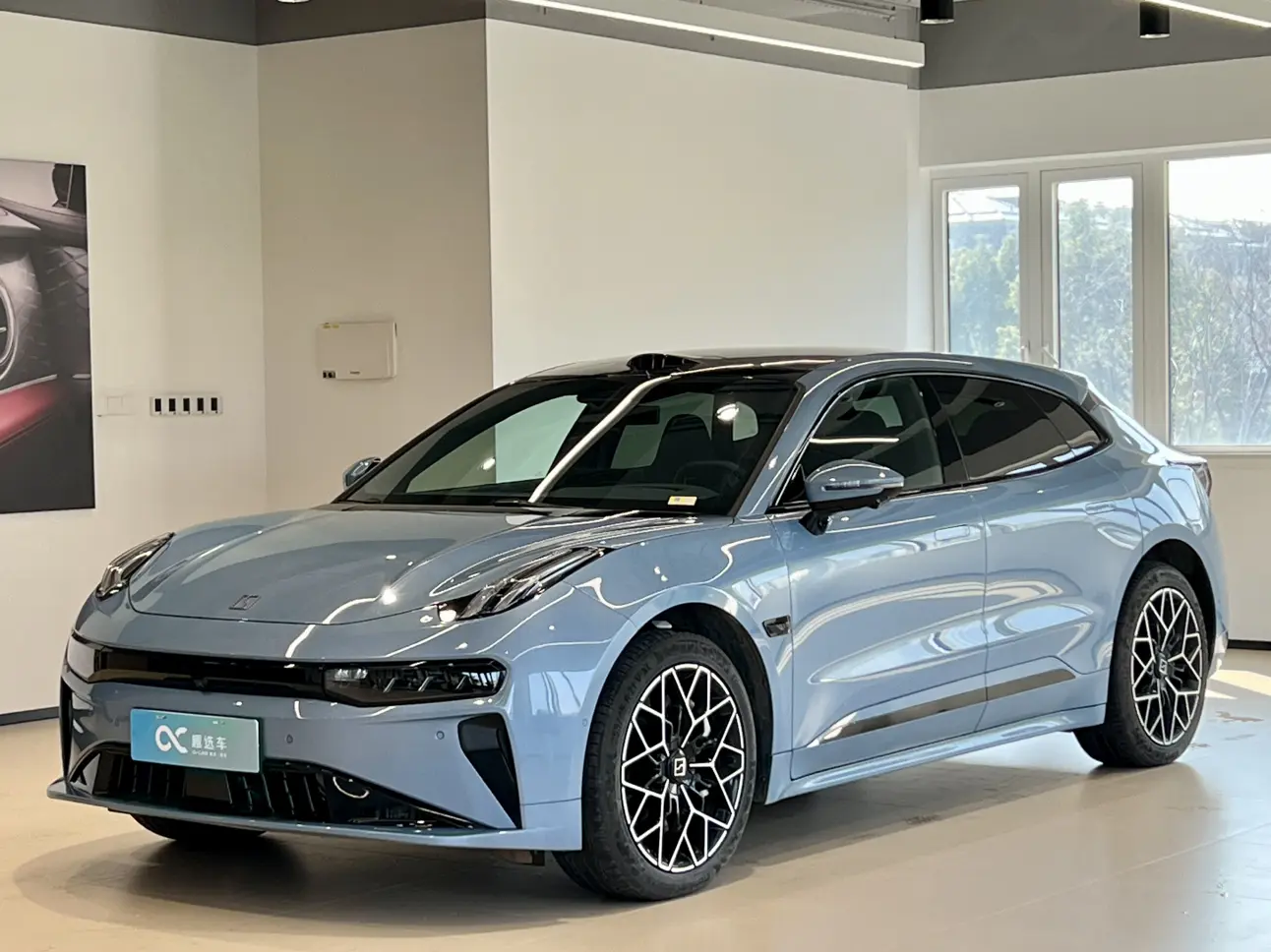 ZEEKR 001  из Китая