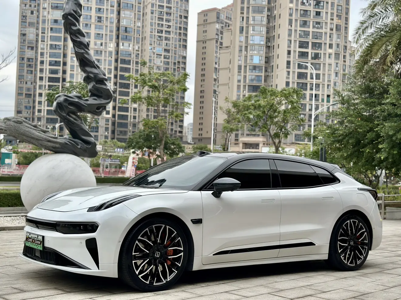 ZEEKR 001  из Китая