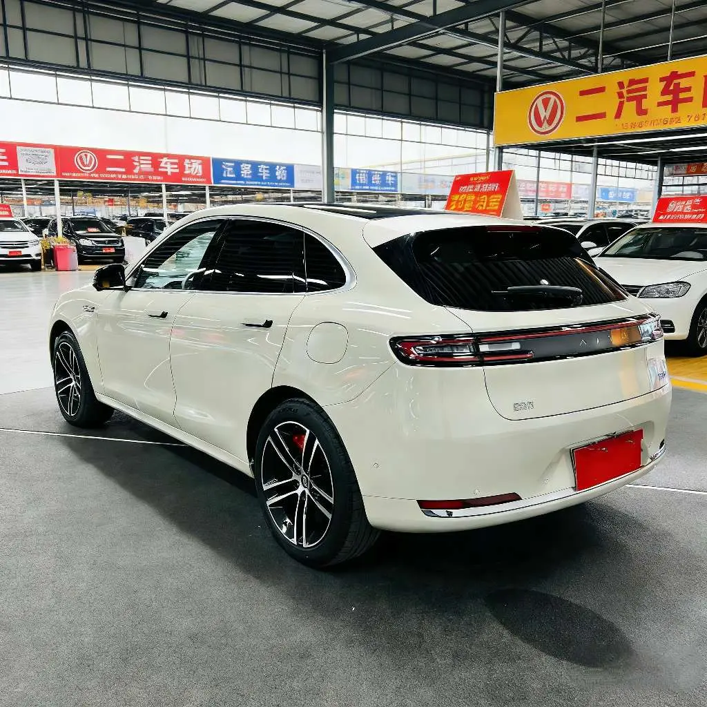 AITO M5